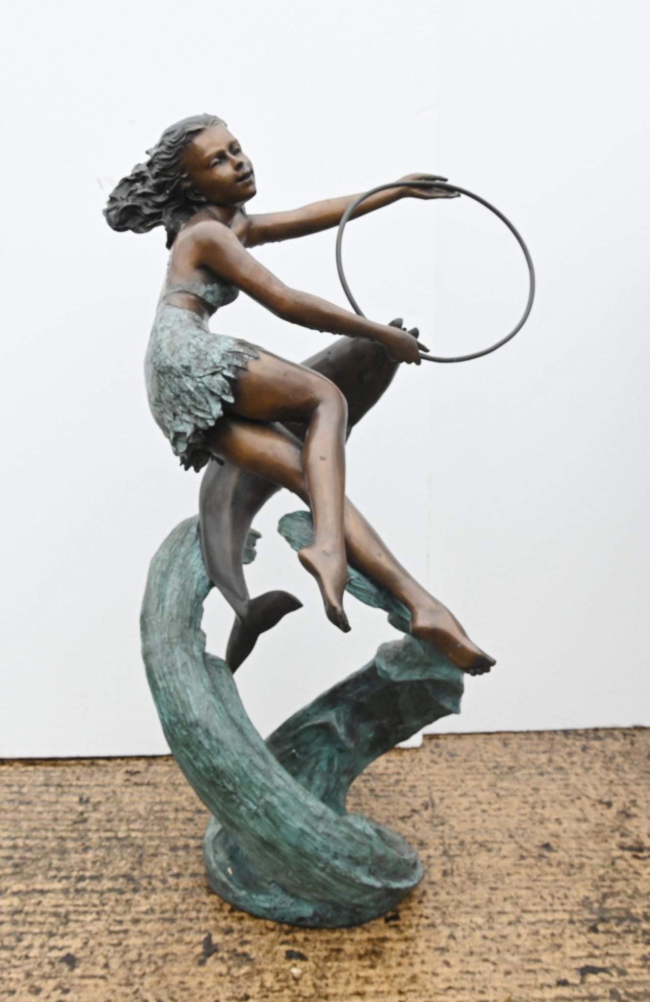 Jugendstil Bronze-Brunnen, Delphin-Mädchen-Garten-Guss aus Bronze im Angebot 3