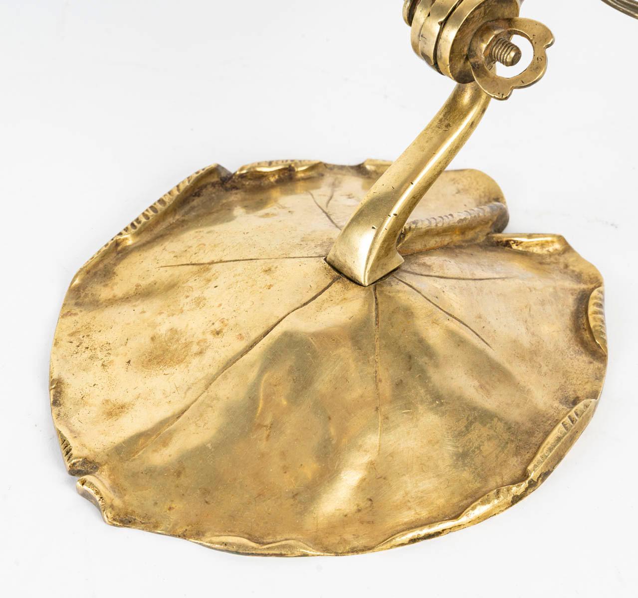 XX secolo Lampada in bronzo Art Nouveau, 1900 circa, firmata A.I.C., Lione. in vendita