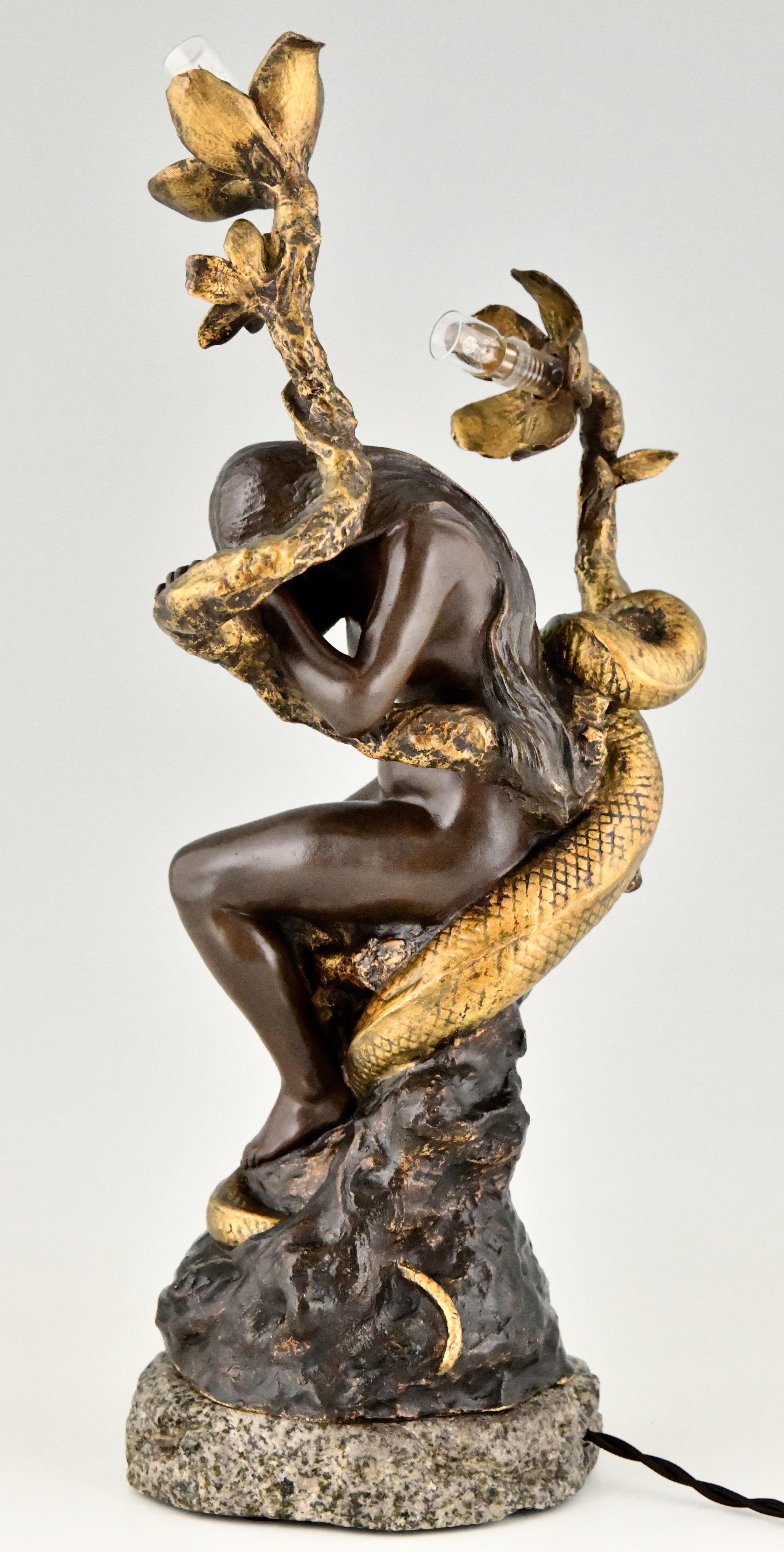 Art Nouveau bronze lamp nude with snake and flowers Henri Levasseur France 1900 In Good Condition In Antwerp, BE