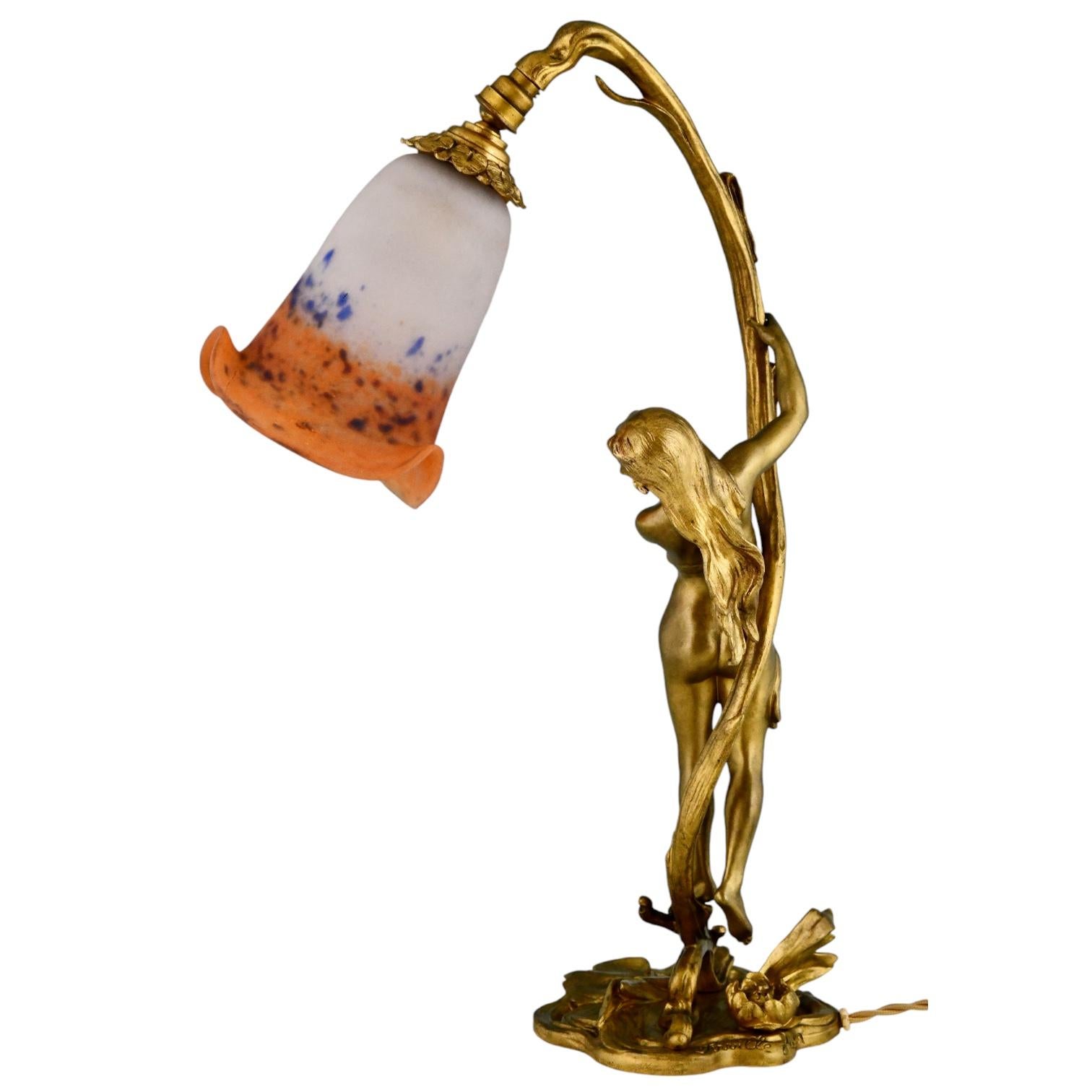 Lámpara Art Nouveau de bronce con dama de Ferville Suan & Degué, francia 1900. en Bueno estado para la venta en Antwerp, BE