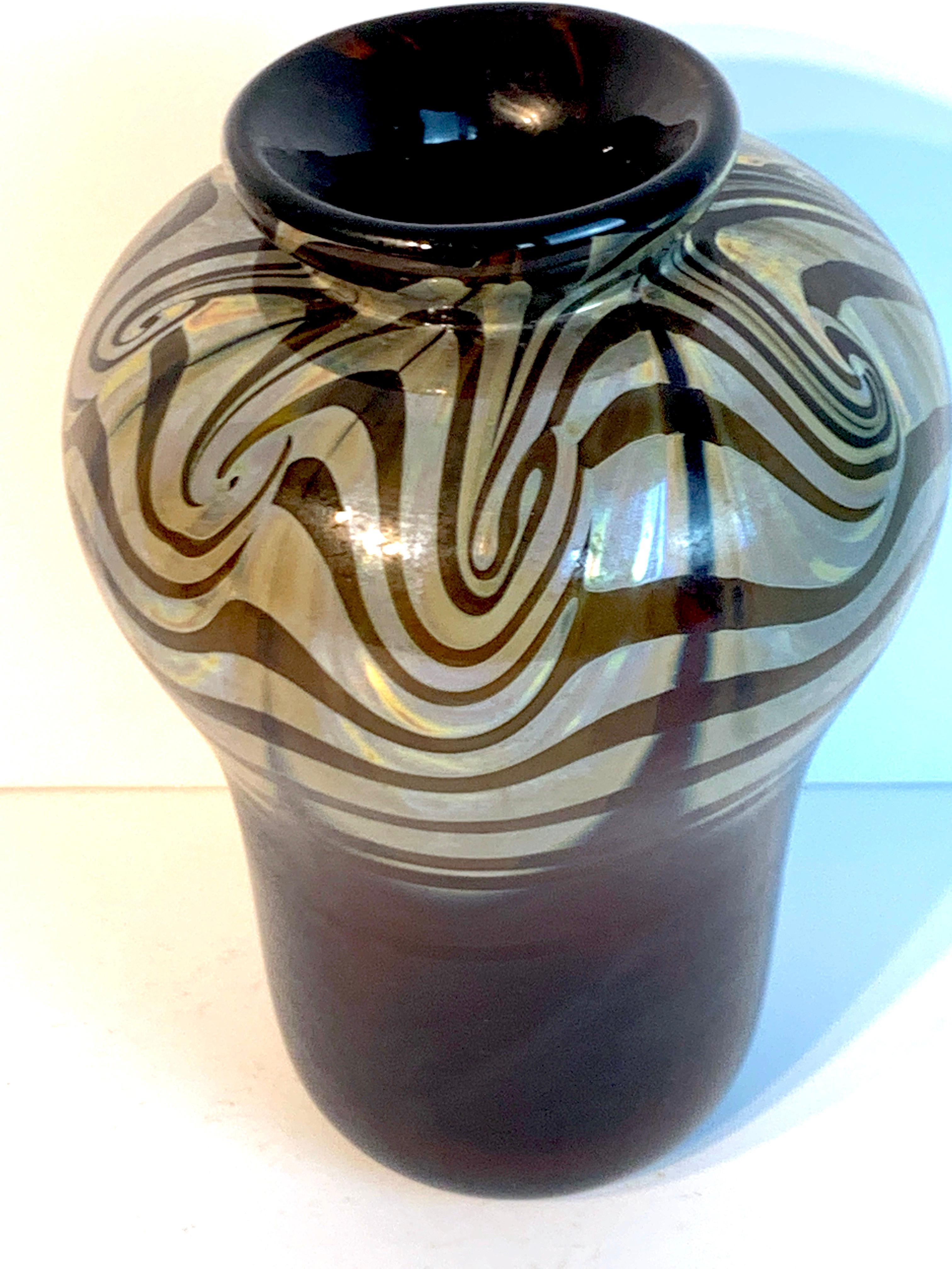 Jugendstil Bronze montiert Loetz Vase, gestempelt Made in Austria im Angebot 3