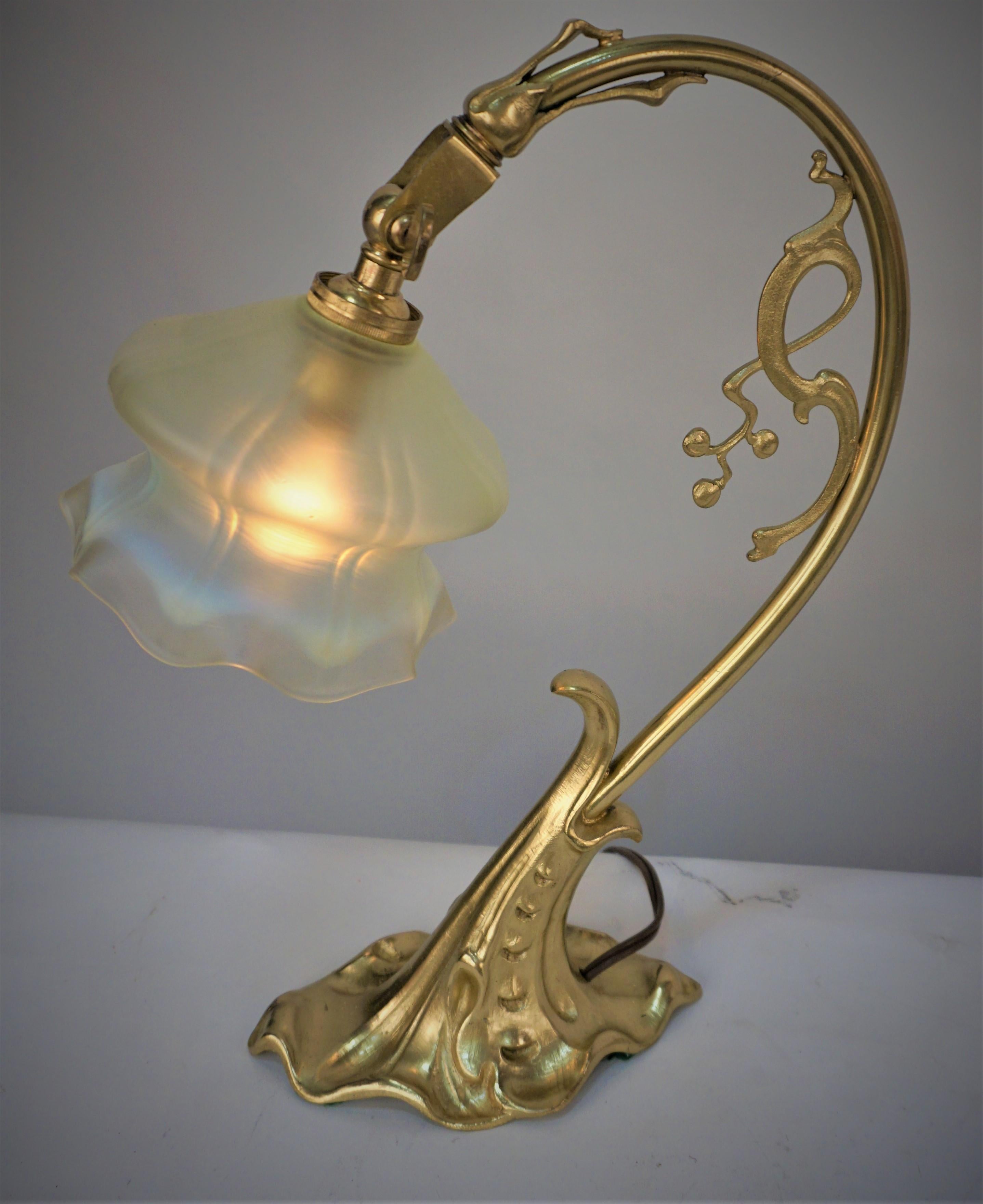 Art Nouveau Bronze Opalescent Glass Table/Desk Lamp 1