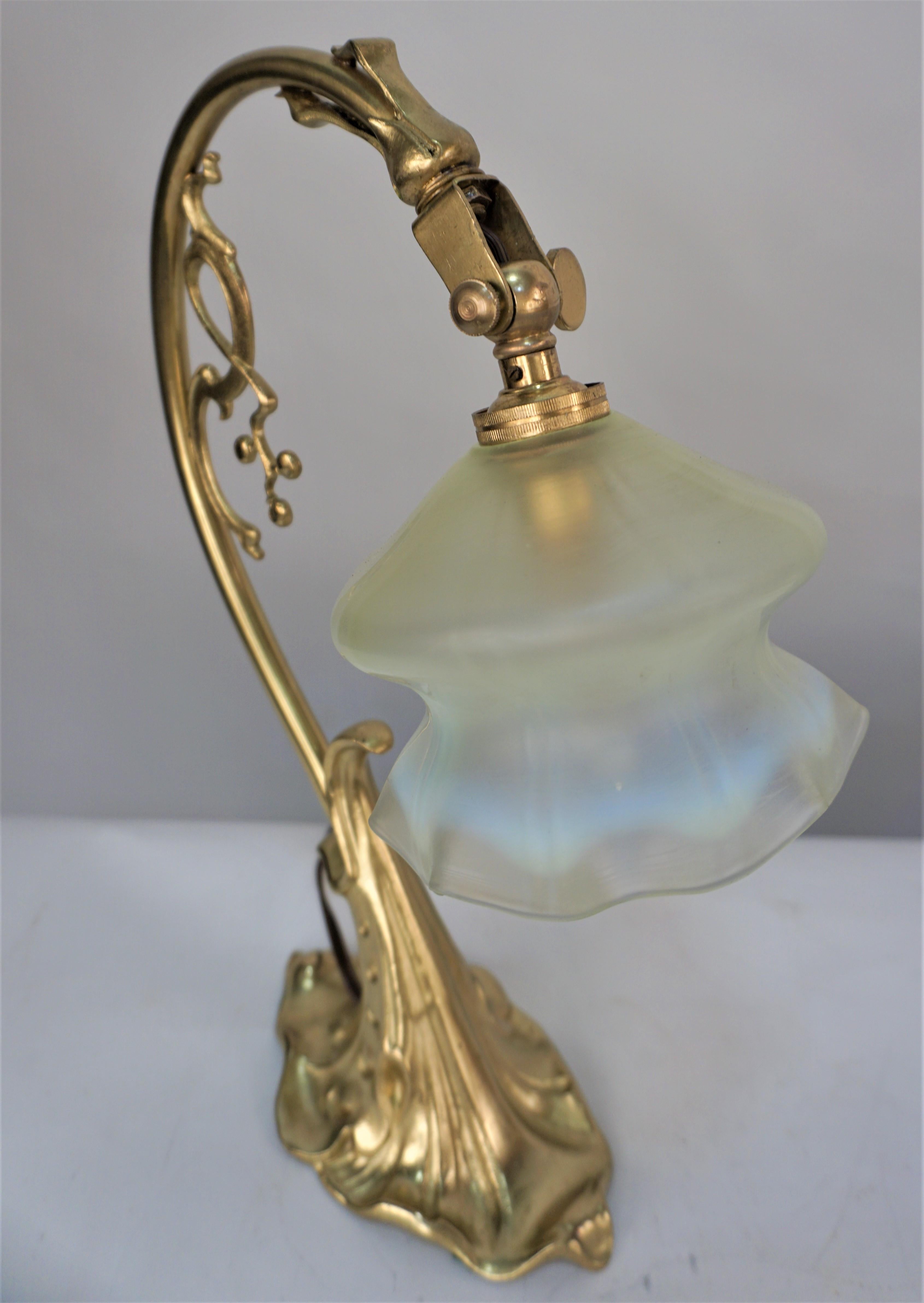 Art Nouveau Bronze Opalescent Glass Table/Desk Lamp 5