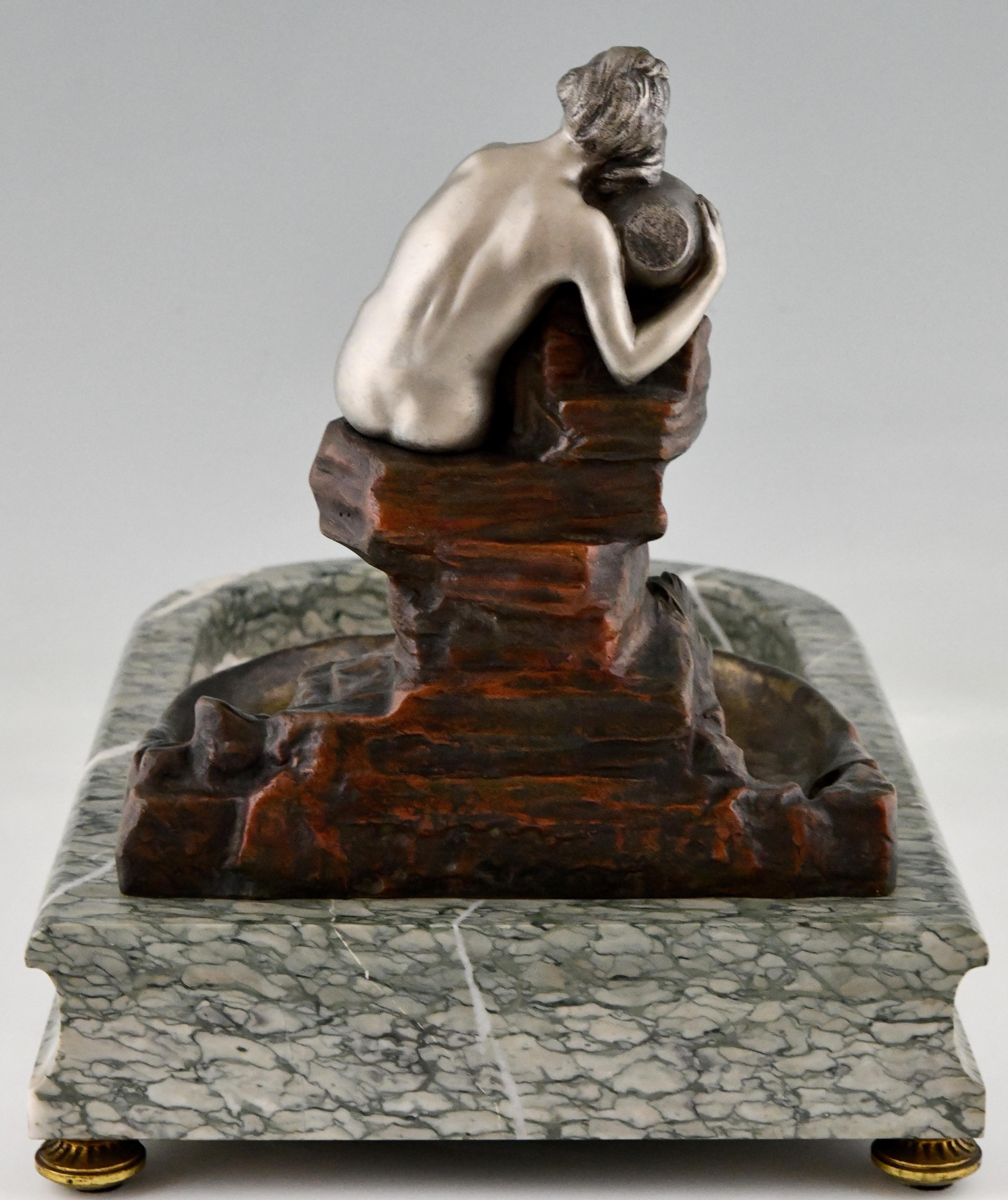 Patiné Art Nouveau Bronze Sculptural Tray Indoor Fountain with Nude by Suzanne Bizard en vente
