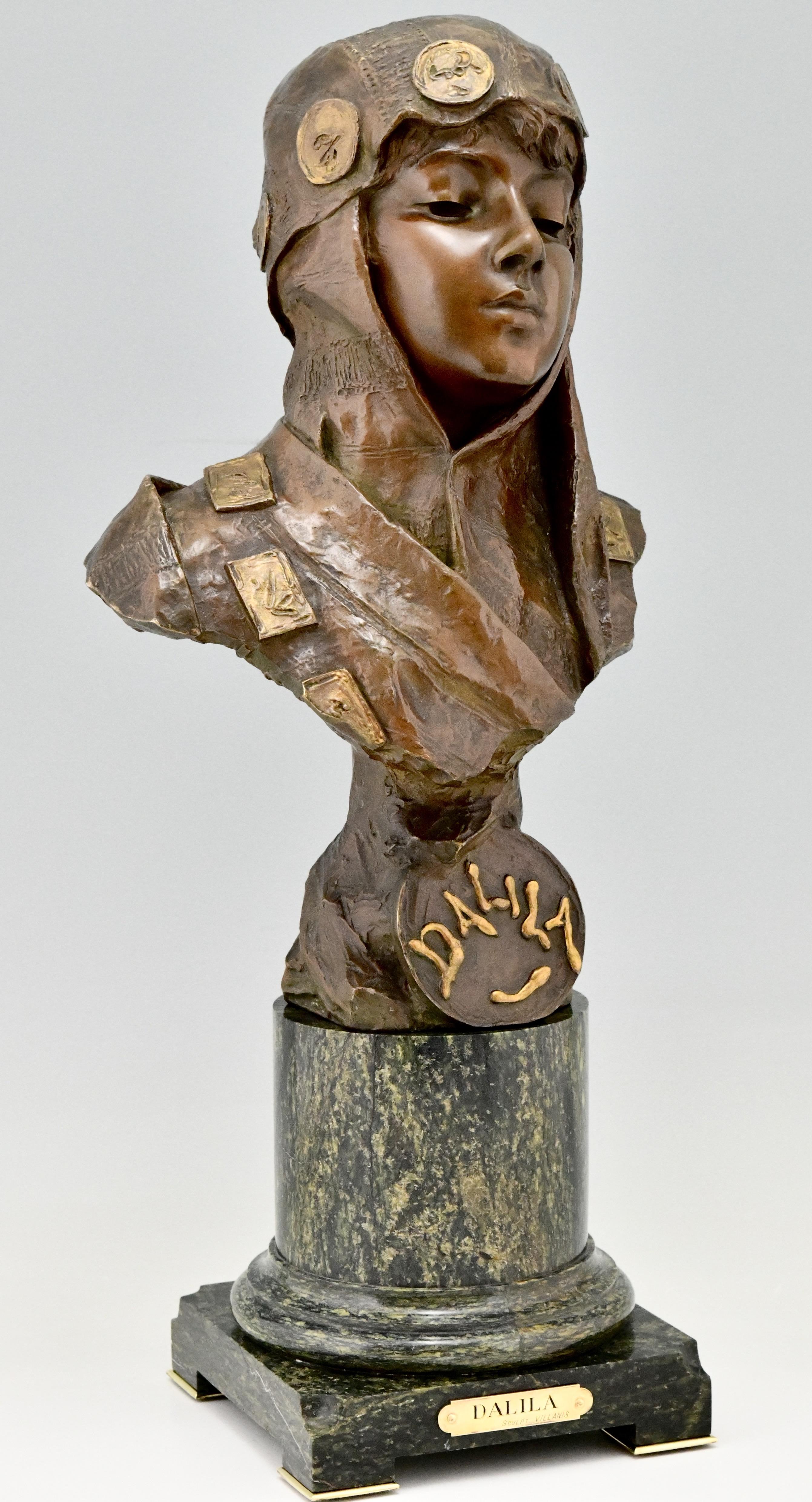 Art nouveau Buste en bronze Art Nouveau d'une femme Dalila par Emmanuel Villanis, 1890