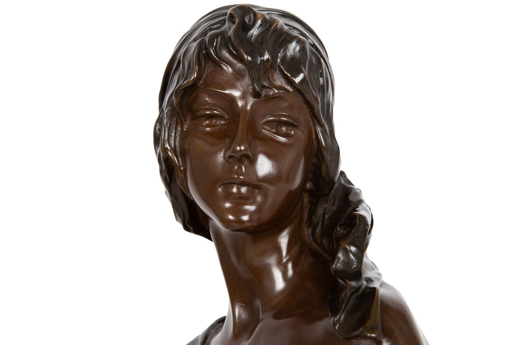 Français Sculpture en bronze Art Nouveau « Cendrillon » ou « Cinderella » d'Emmanuel Villanis en vente