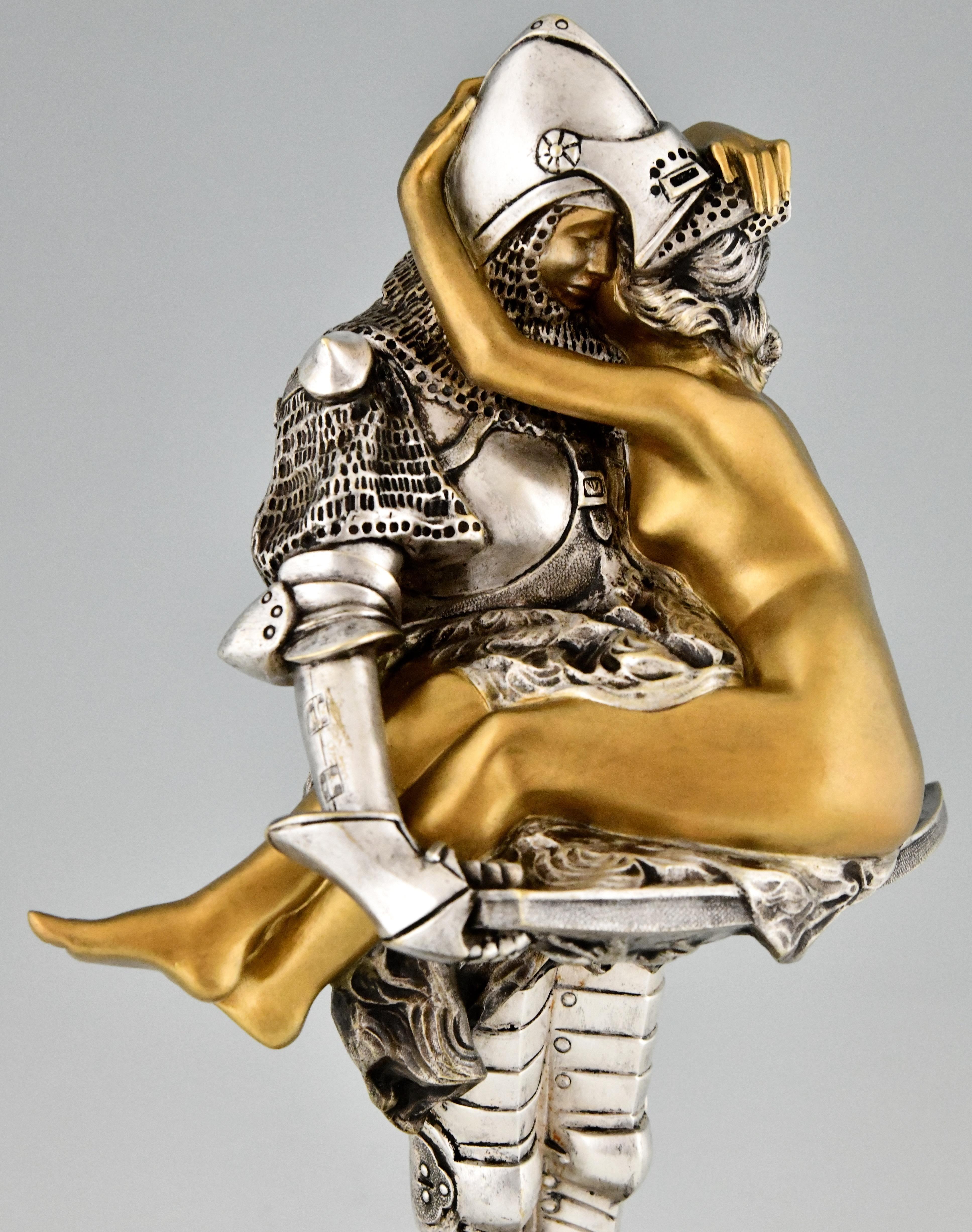 Art Nouveau Bronze Sculpture Knight with Nude Celui Qui Fut Pris by Clemencin In Good Condition In Antwerp, BE