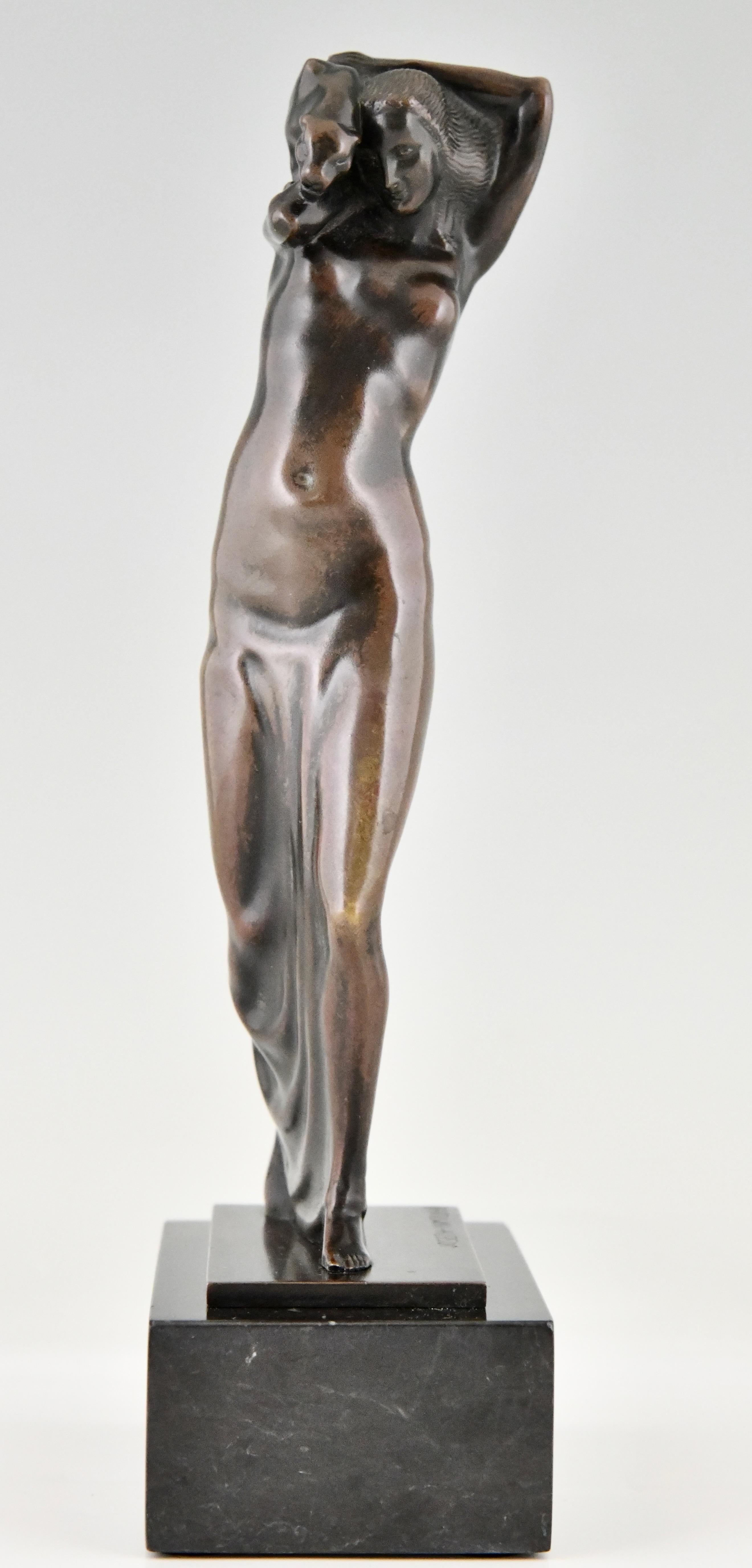 Autrichien Sculpture en bronze Art nouveau avec panthère de Joseph Humplik, Autriche 1910 en vente