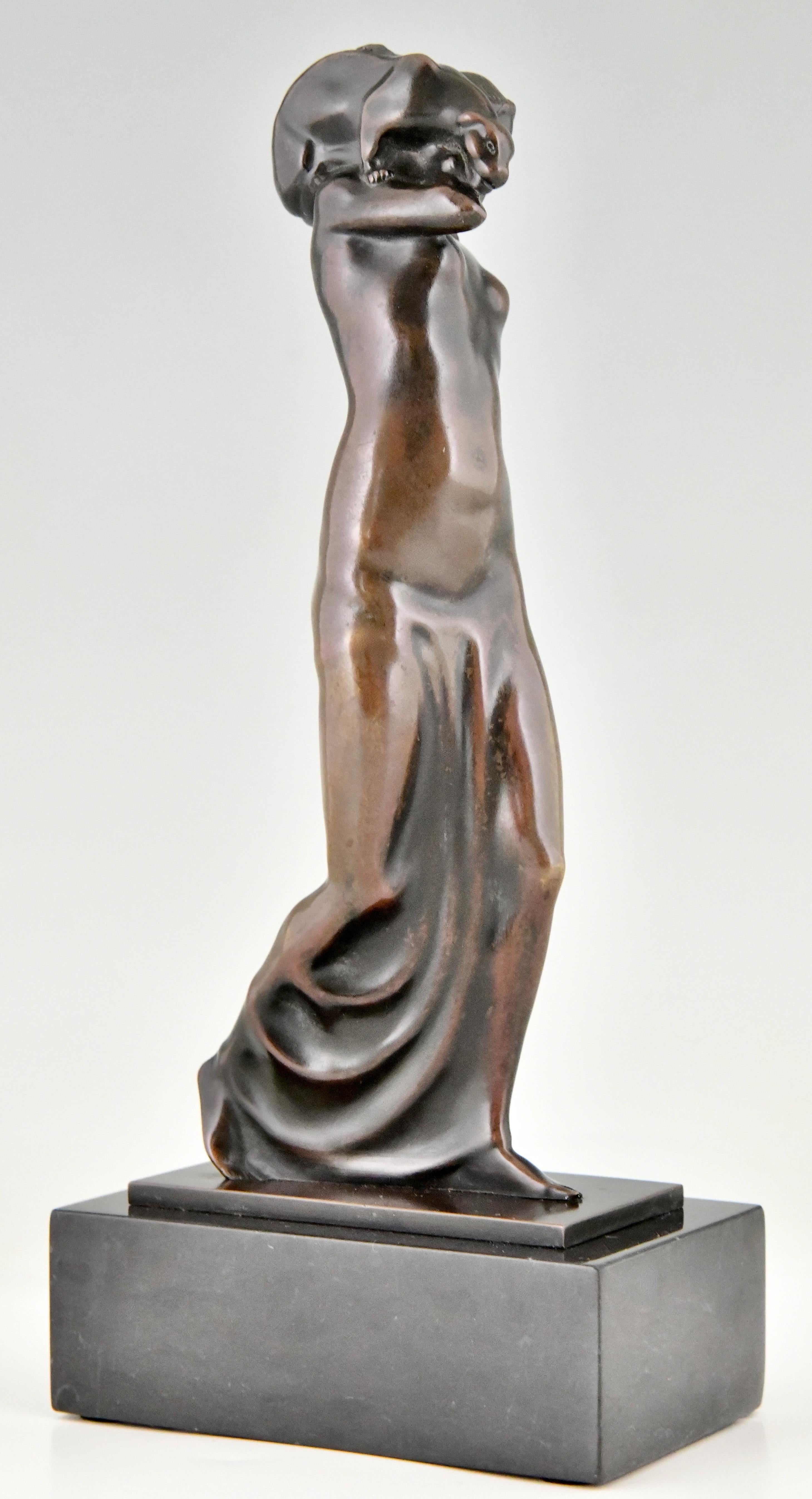 Patiné Sculpture en bronze Art nouveau avec panthère de Joseph Humplik, Autriche 1910 en vente