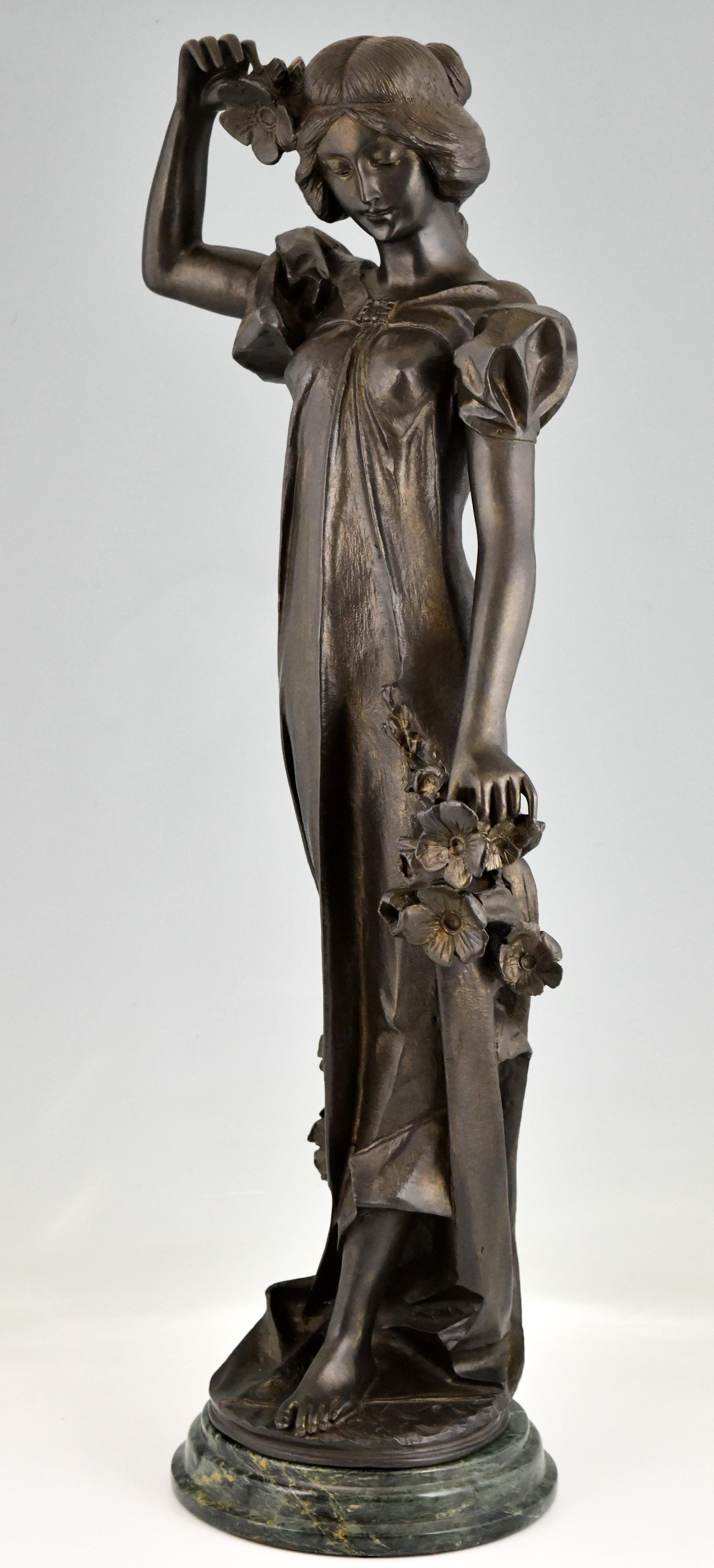 French Art Nouveau bronze sculpture lady with poppies signed by Adolpho Cipriani