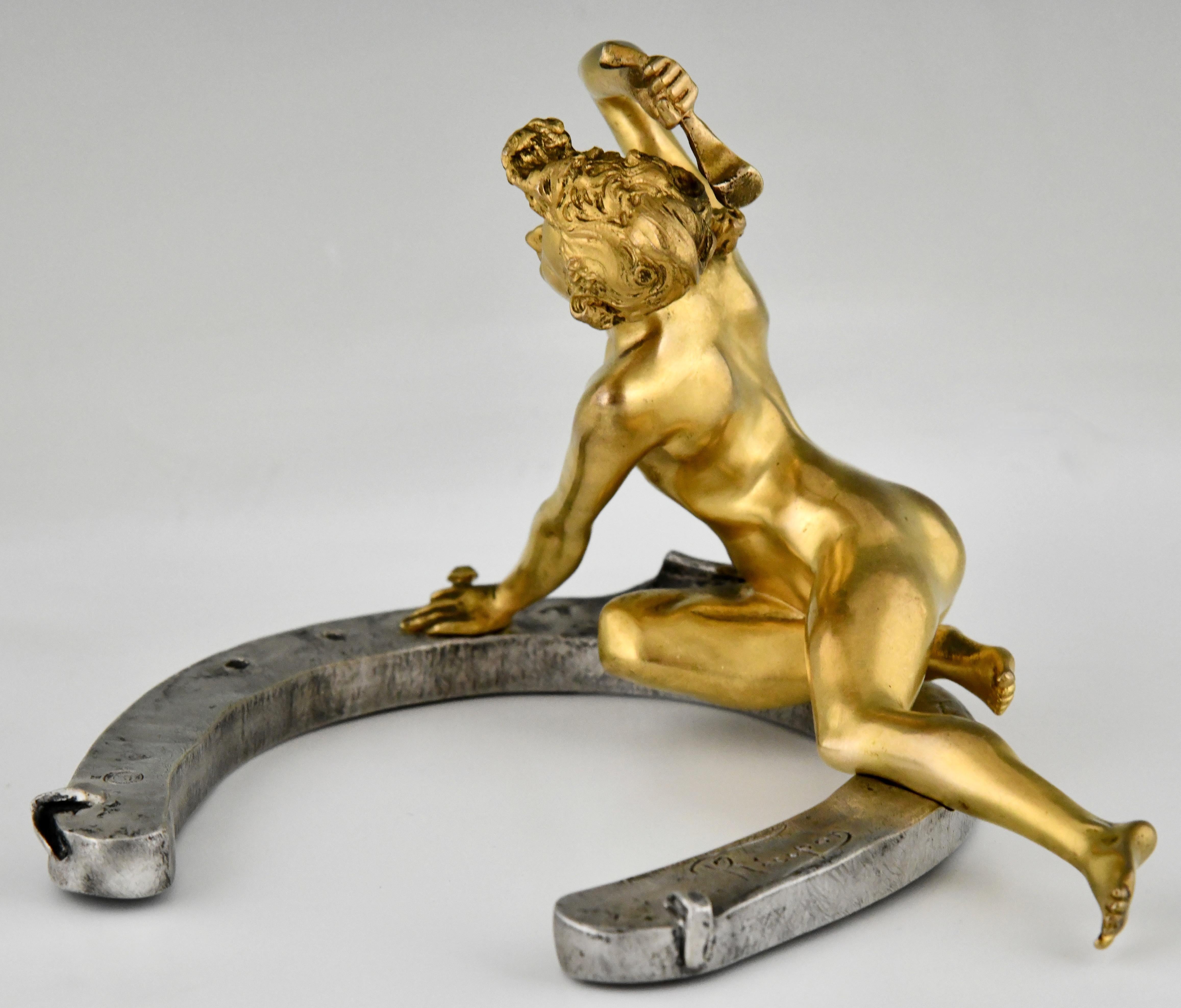 Art Nouveau Bronze Sculpture Nude on Horseshoe by Georges Récipon, Susse Frères In Good Condition In Antwerp, BE