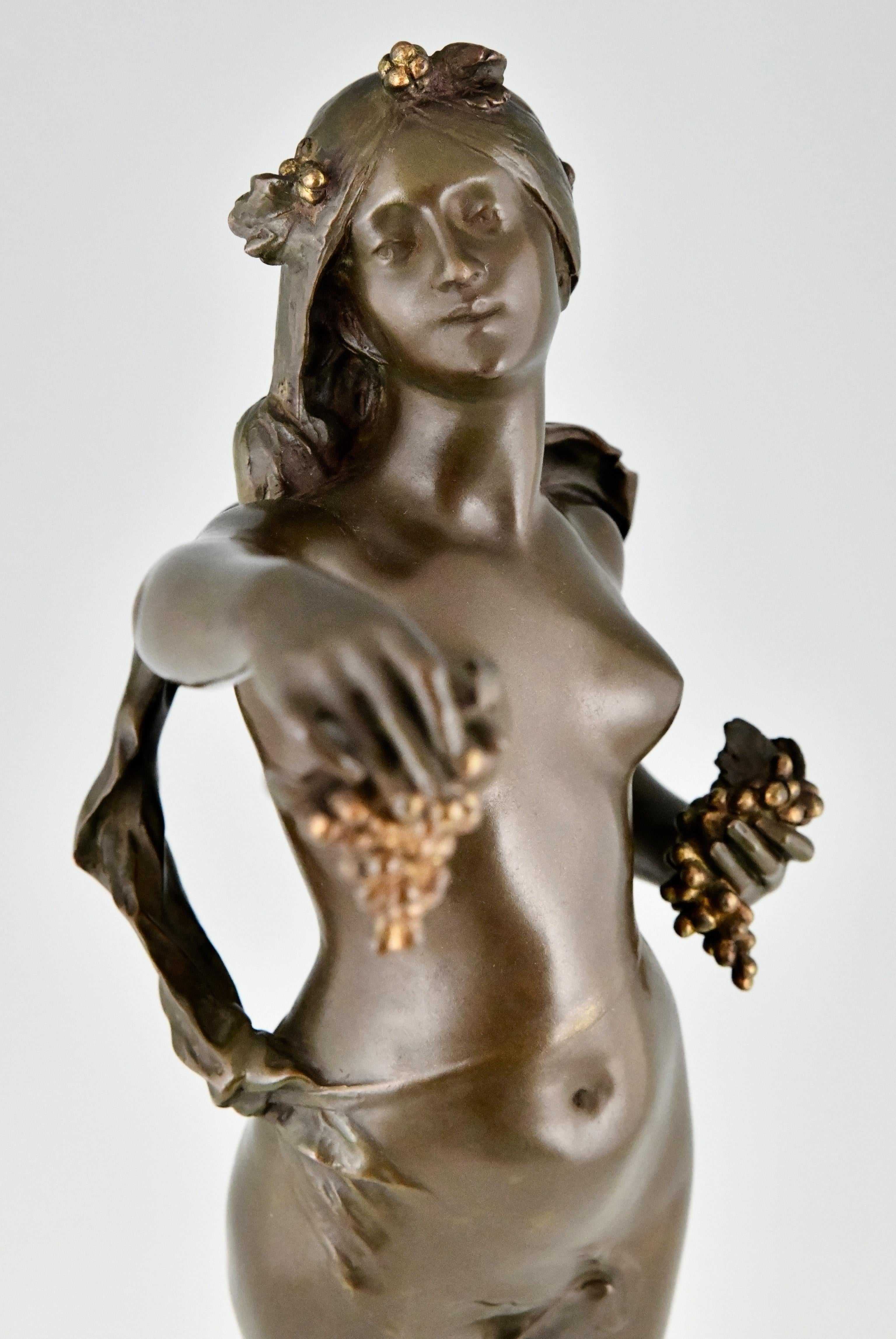 Art Nouveau Bronze Sculpture Nude with Grapes by Maurice Bouval, France, 1900 3