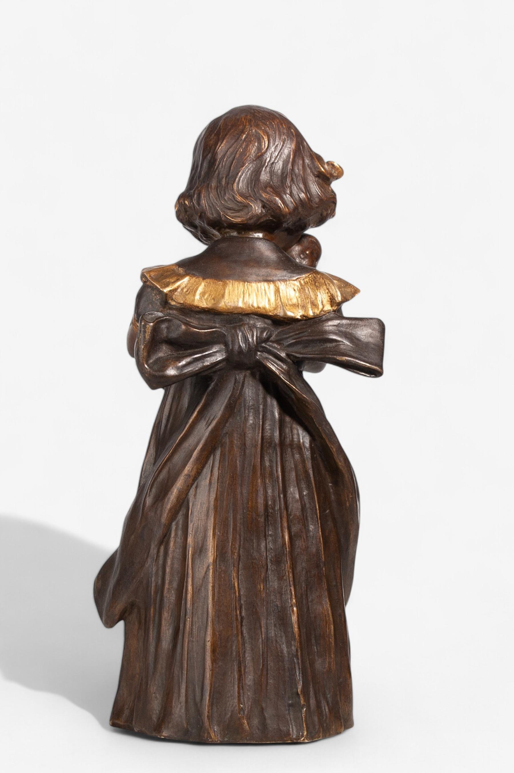 Art Nouveau Bronze Sculpture of Girl with a Doll by Leo Laporte-Blairsy, France For Sale 1