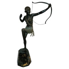 Jugendstil-Bronze-Skulptur mit signiertem Marmorsockel