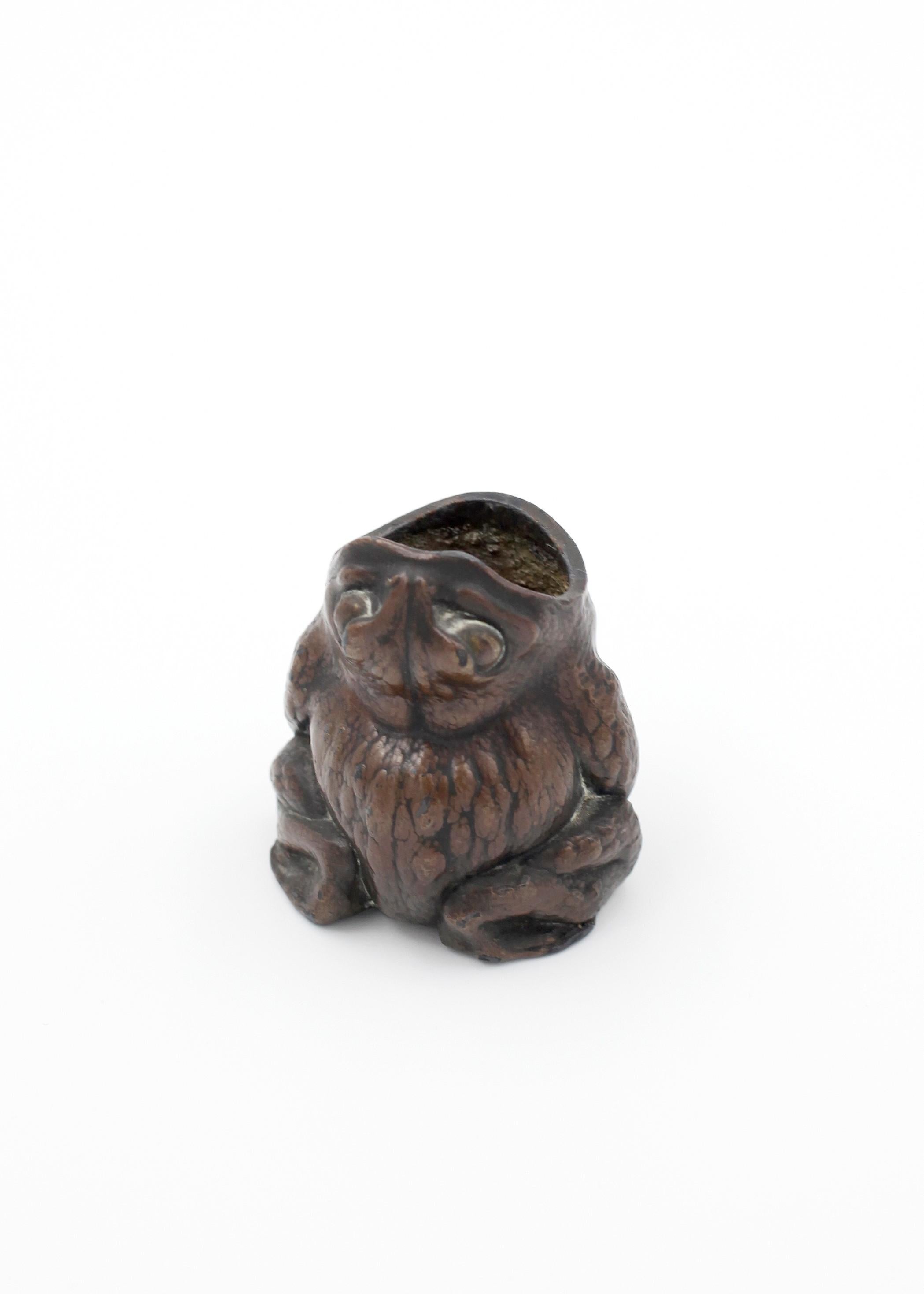 19th Century Very Rare Art Nouveau Bronze Spoon Warmer Modeled After A Toad For Sale