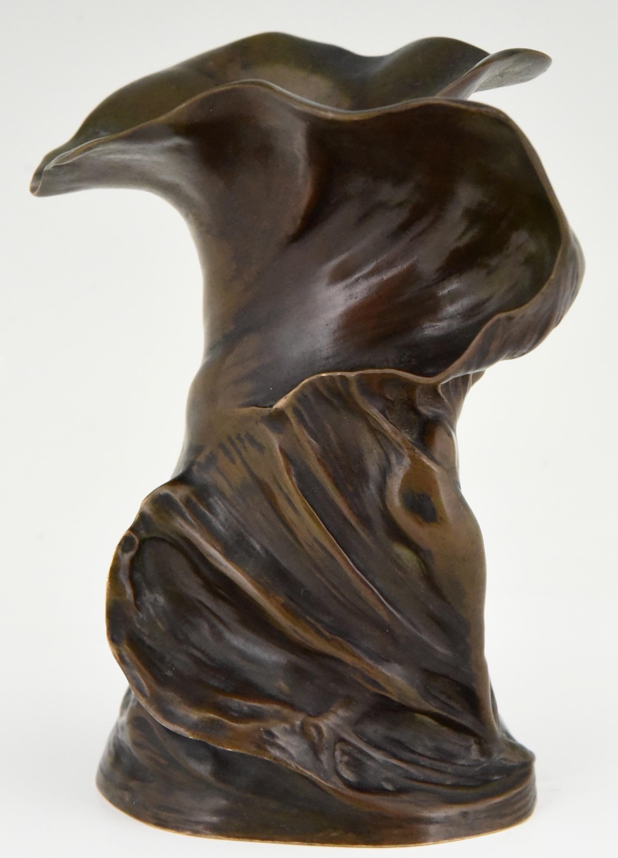 Patinated Art Nouveau Bronze Vase of a Dancer Loïe Fuller Hans Stoltenberg Lerche, 1900