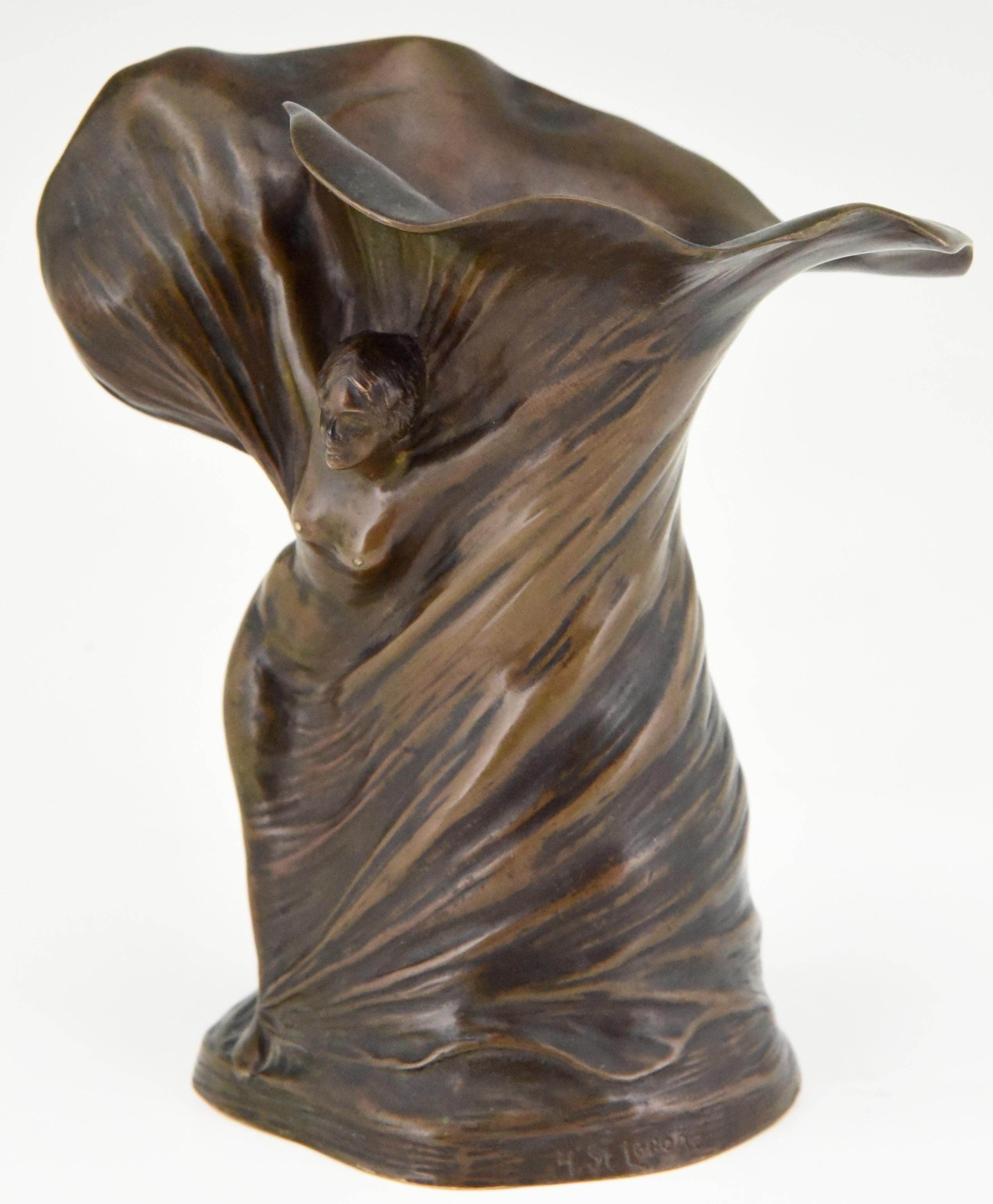 Vase en bronze Art nouveau représentant une danseuse Loïe Fuller Hans Stoltenberg Lerche:: 1900 2