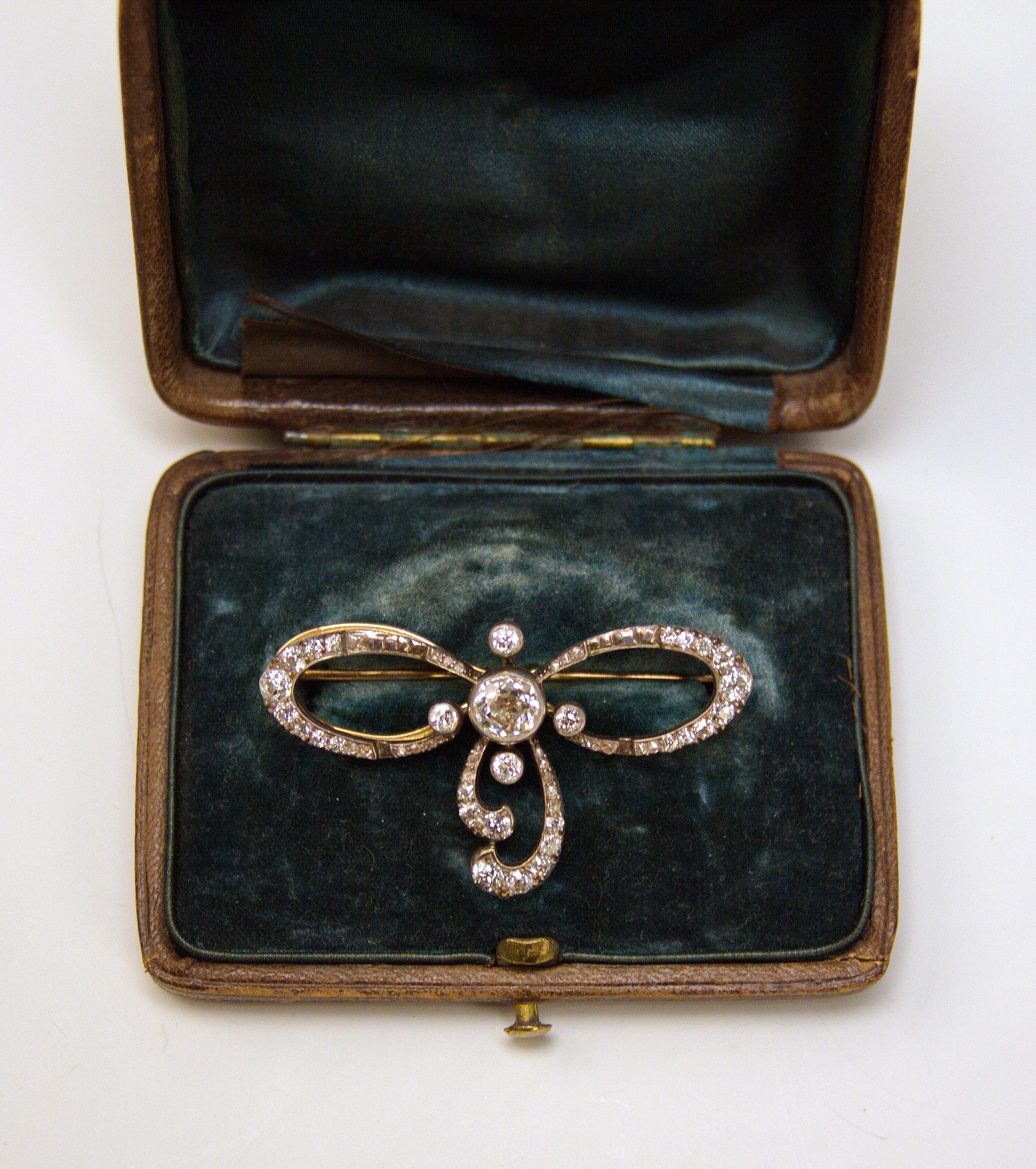 Old European Cut Art Nouveau Brooch Pendant Gold 14 Carat Diamonds (2.50 Carat), circa 1900
