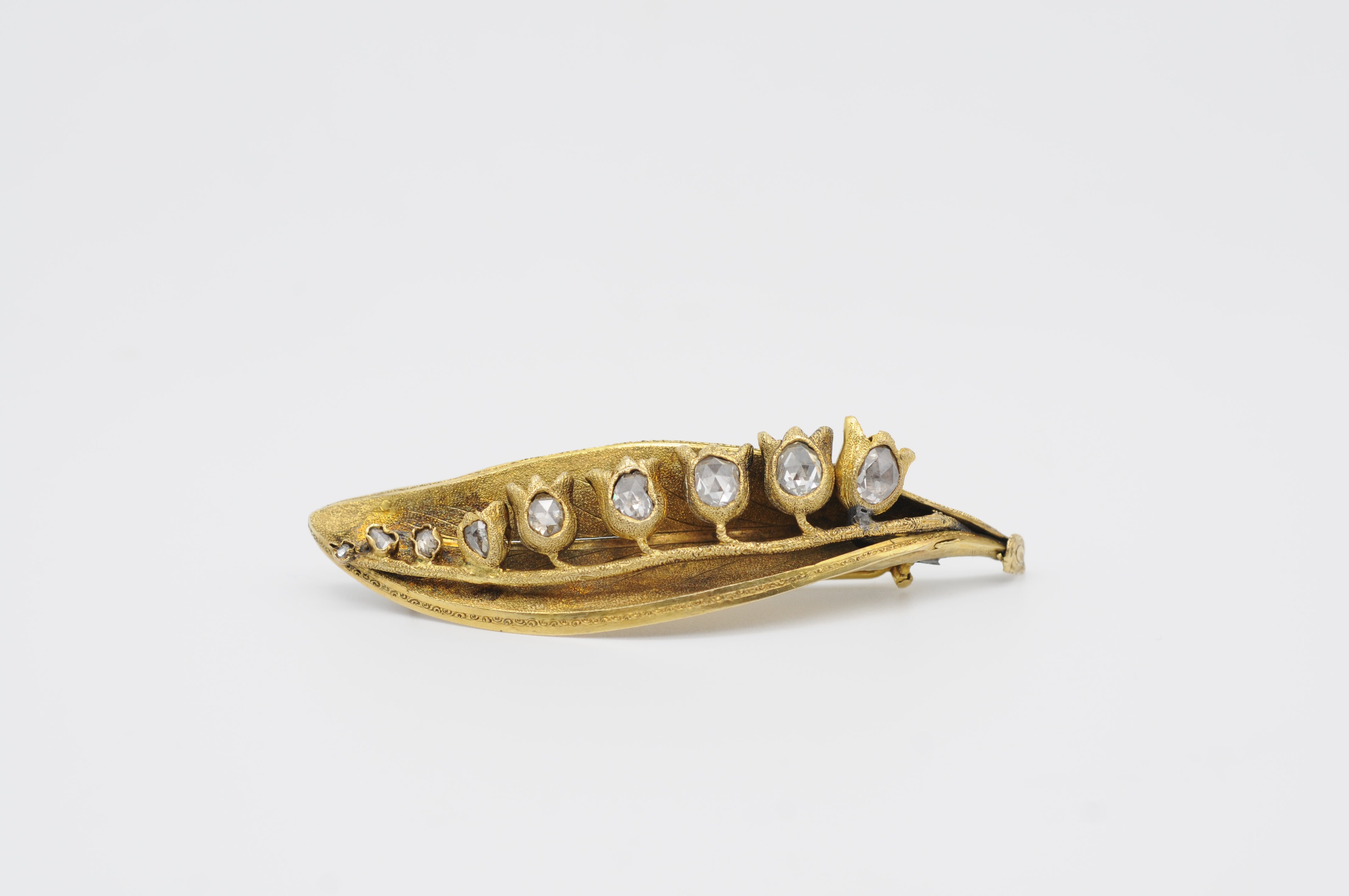  Broche Art Nouveau  Avec diamants en or jaune 14 carats taillé en rose  en vente 9