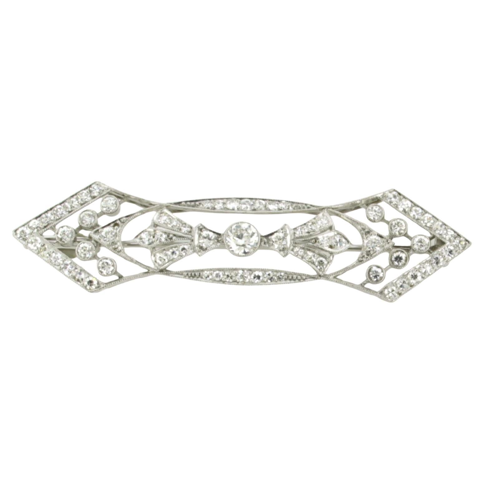 ART NOUVEAU Brosche mit altem europäischem und Diamanten im Einzelschliff bis zu 1,90 Karat 18 Karat Gold