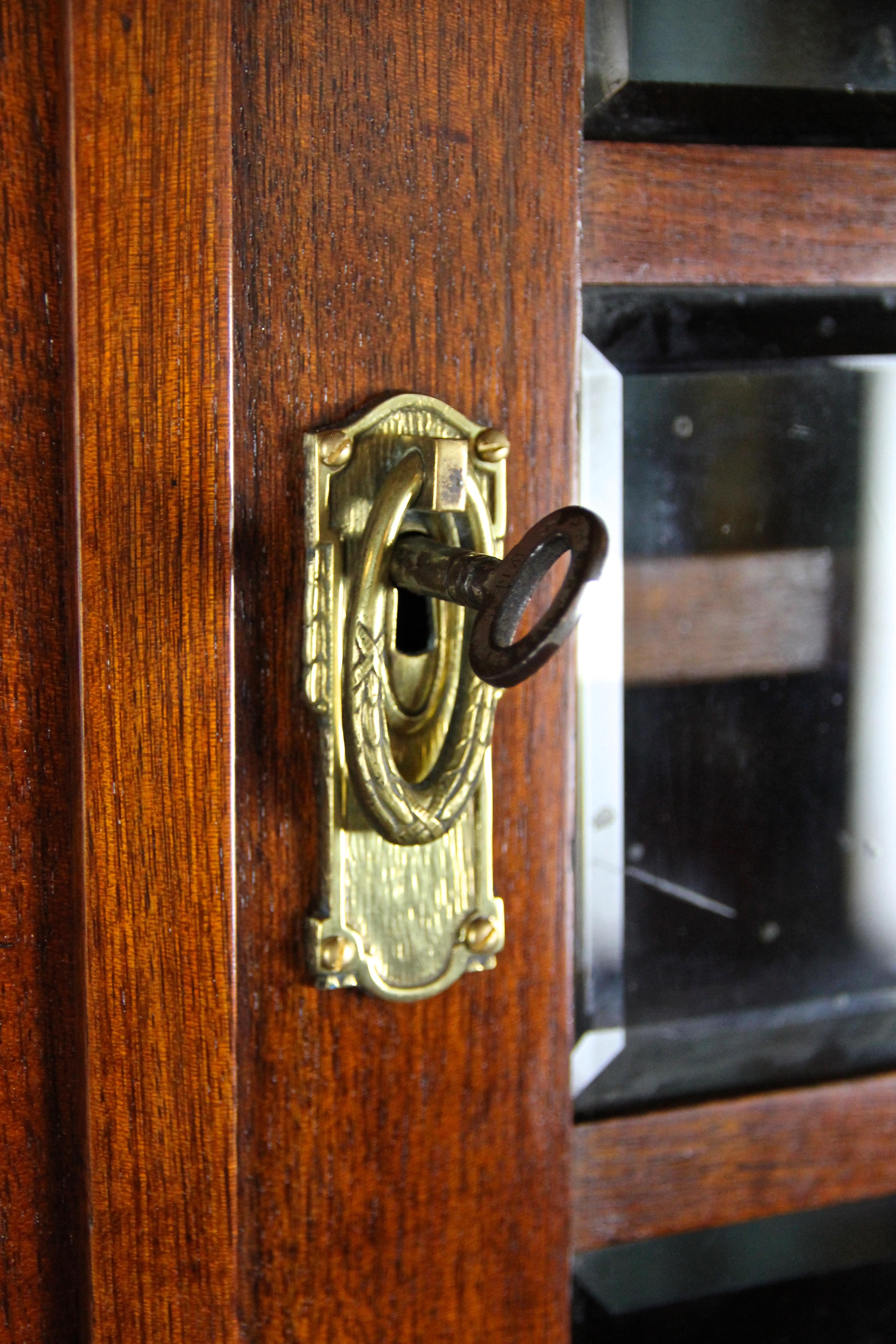 20th Century Art Nouveau Buffet Cabinet Mahogany, Austria, circa 1910