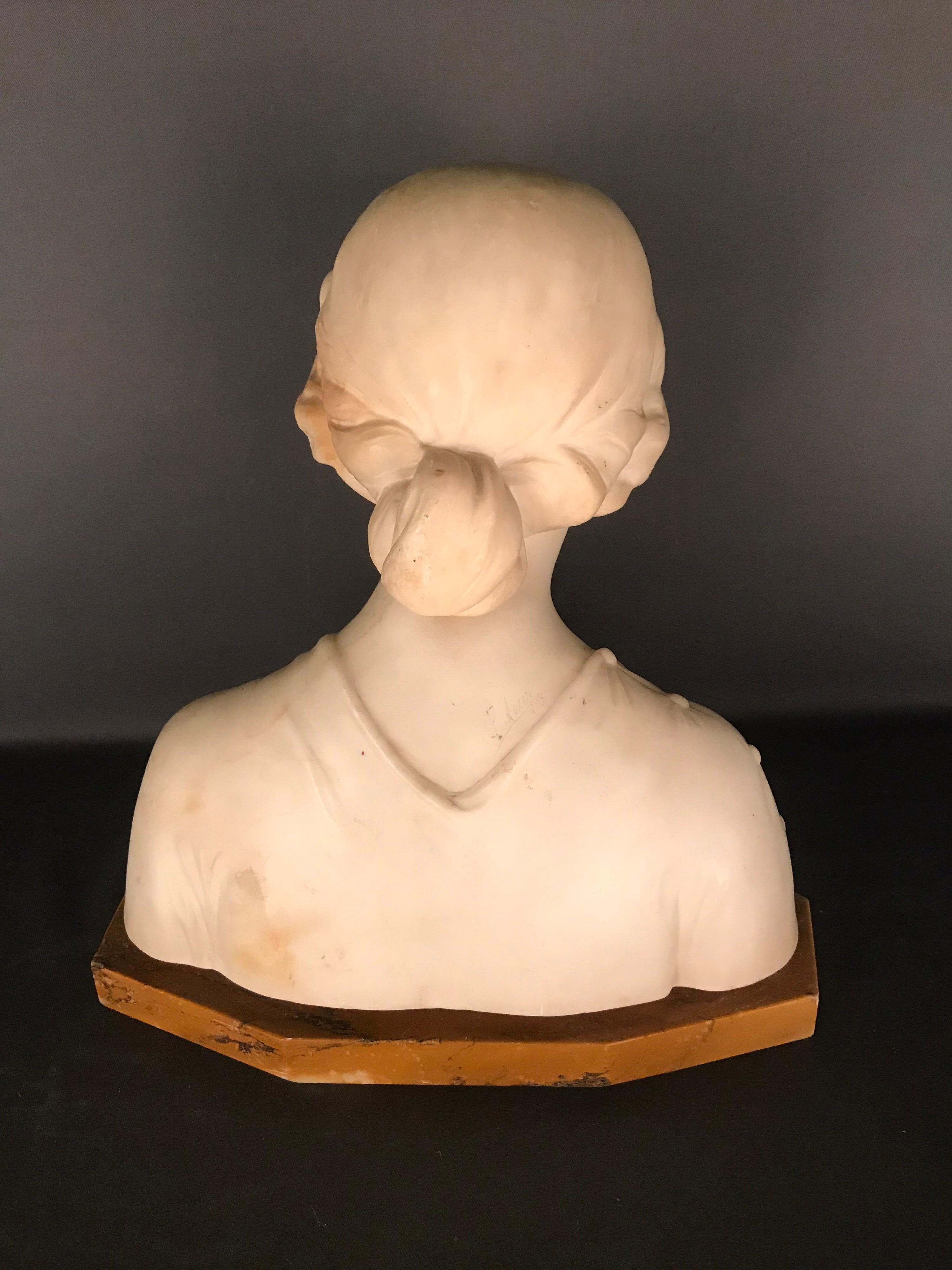 Art Nouveau Bust of a Young Lady Sculpture 1900 Latour In Good Condition For Sale In Berlin, DE