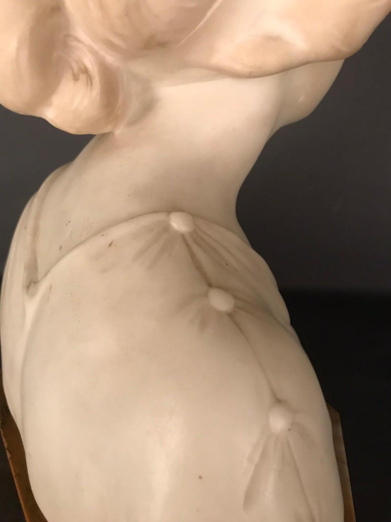 Busto di giovane donna Art Nouveau Scultura 1900 Latour in vendita 2
