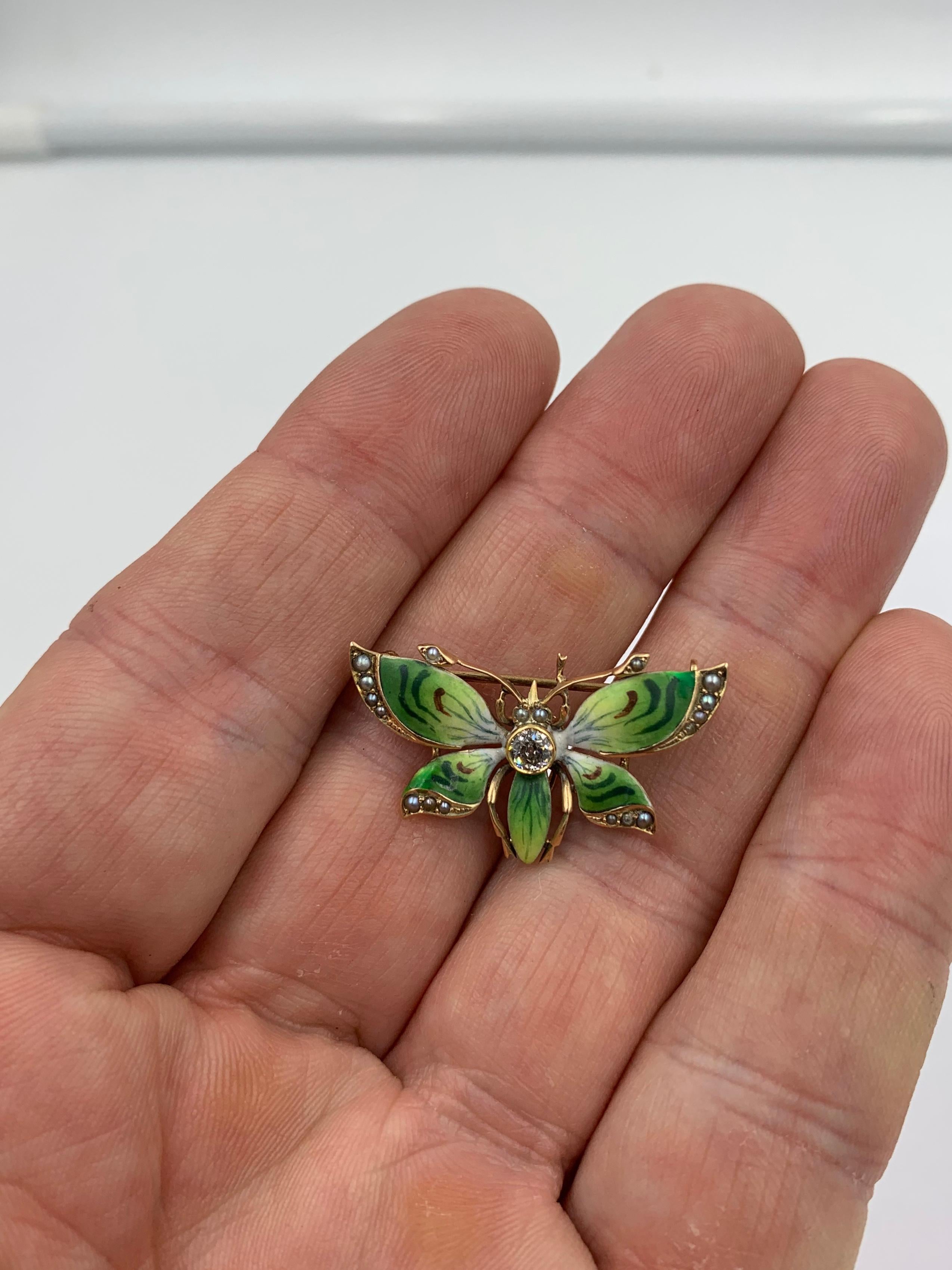 Spilla con ciondolo a forma di farfalla Art Nouveau OMC con smalto e diamanti in oro 14 carati in vendita 5