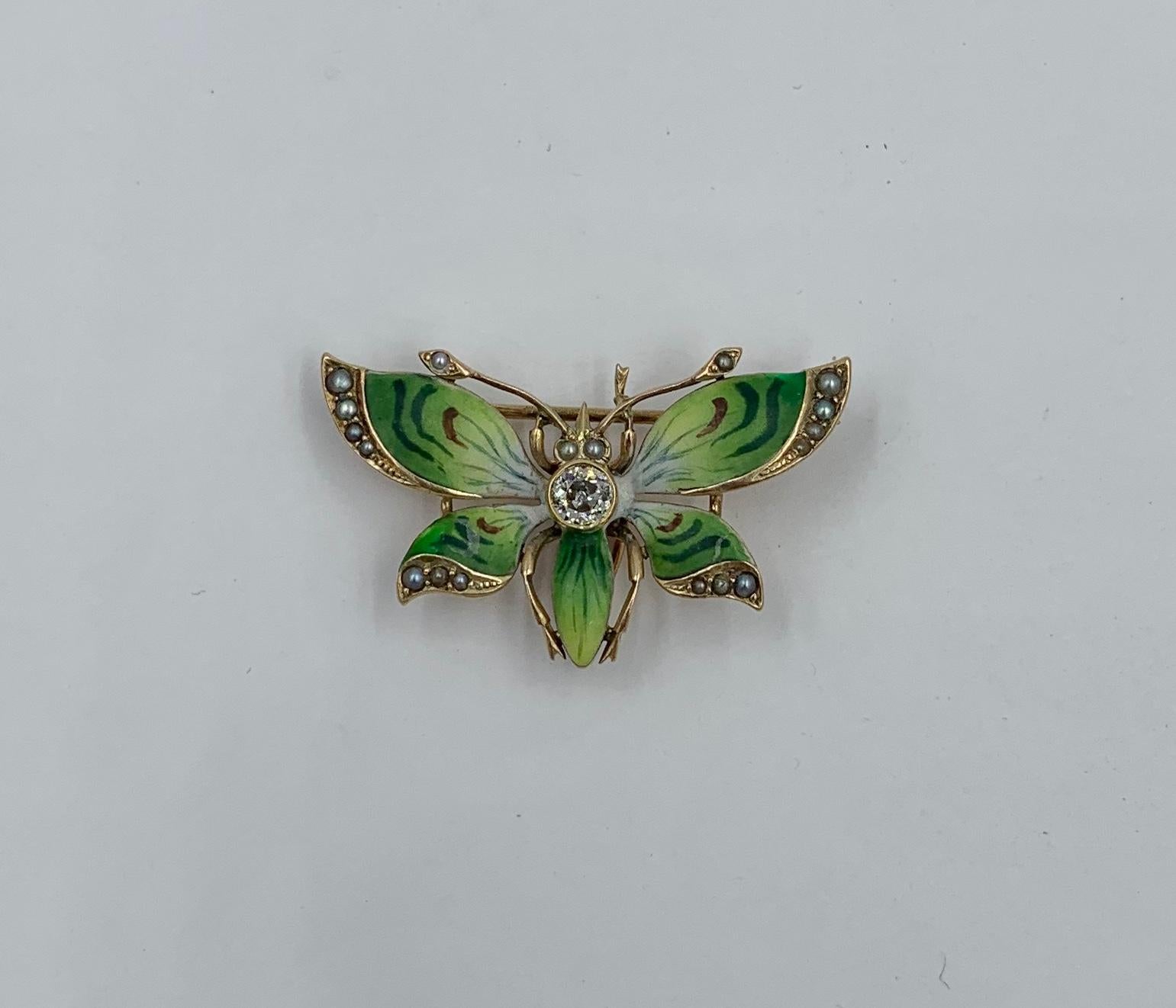 Art Nouveau Butterfly Pendant Brooch OMC Diamond Enamel 14 Karat Gold In Good Condition For Sale In New York, NY
