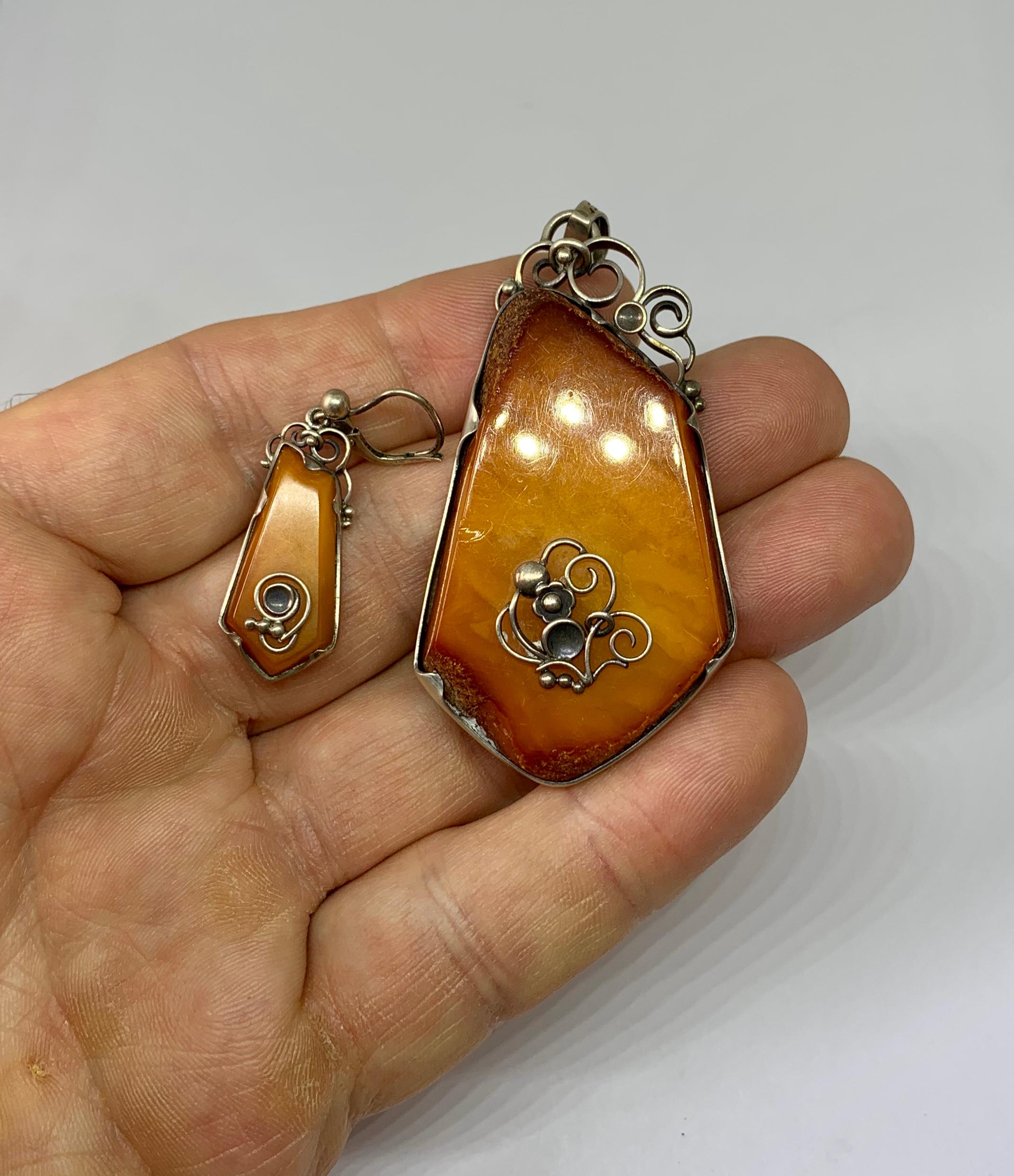 Art Nouveau Butterscotch Egg Yolk Amber Silver Earrings Ring Pendant Suite For Sale 2