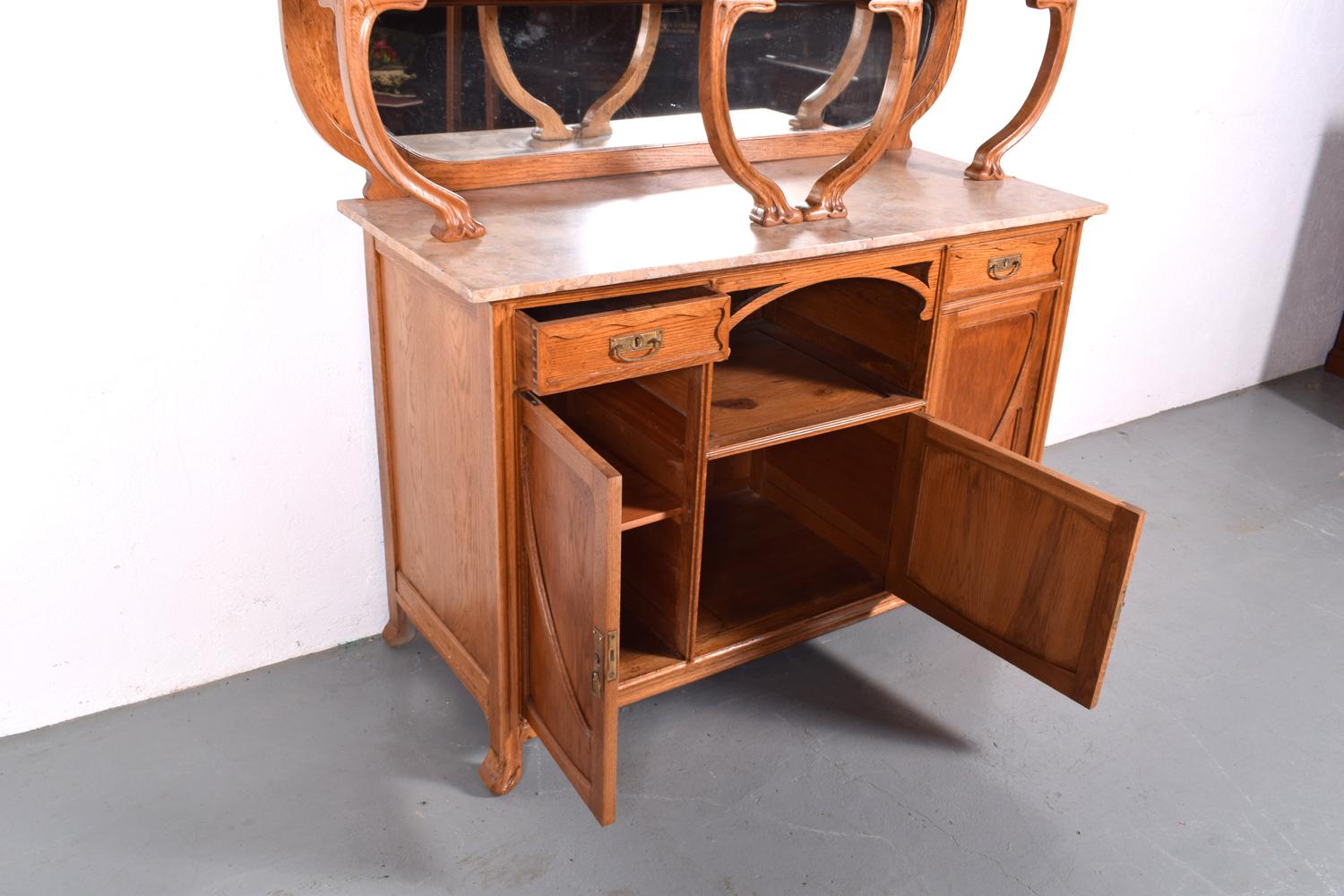 Art Nouveau Cabinet in Oak 4