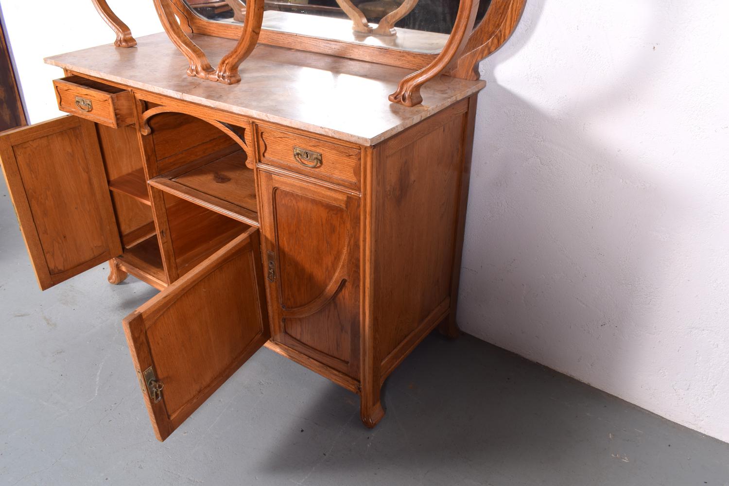 Art Nouveau Cabinet in Oak 5