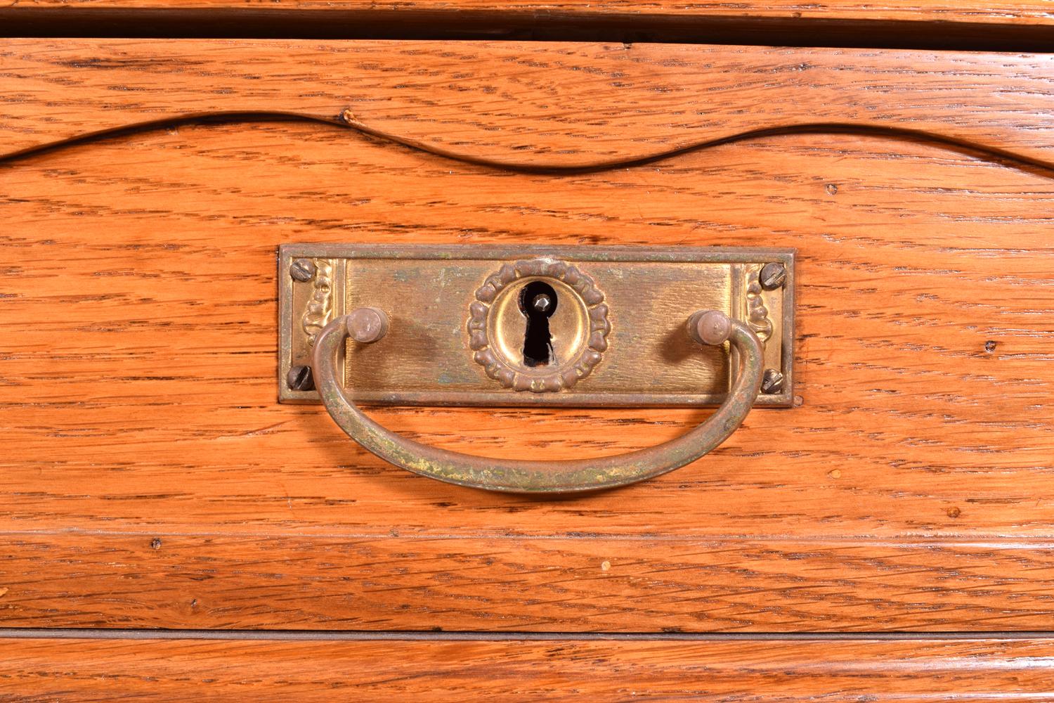 Art Nouveau Cabinet in Oak 9