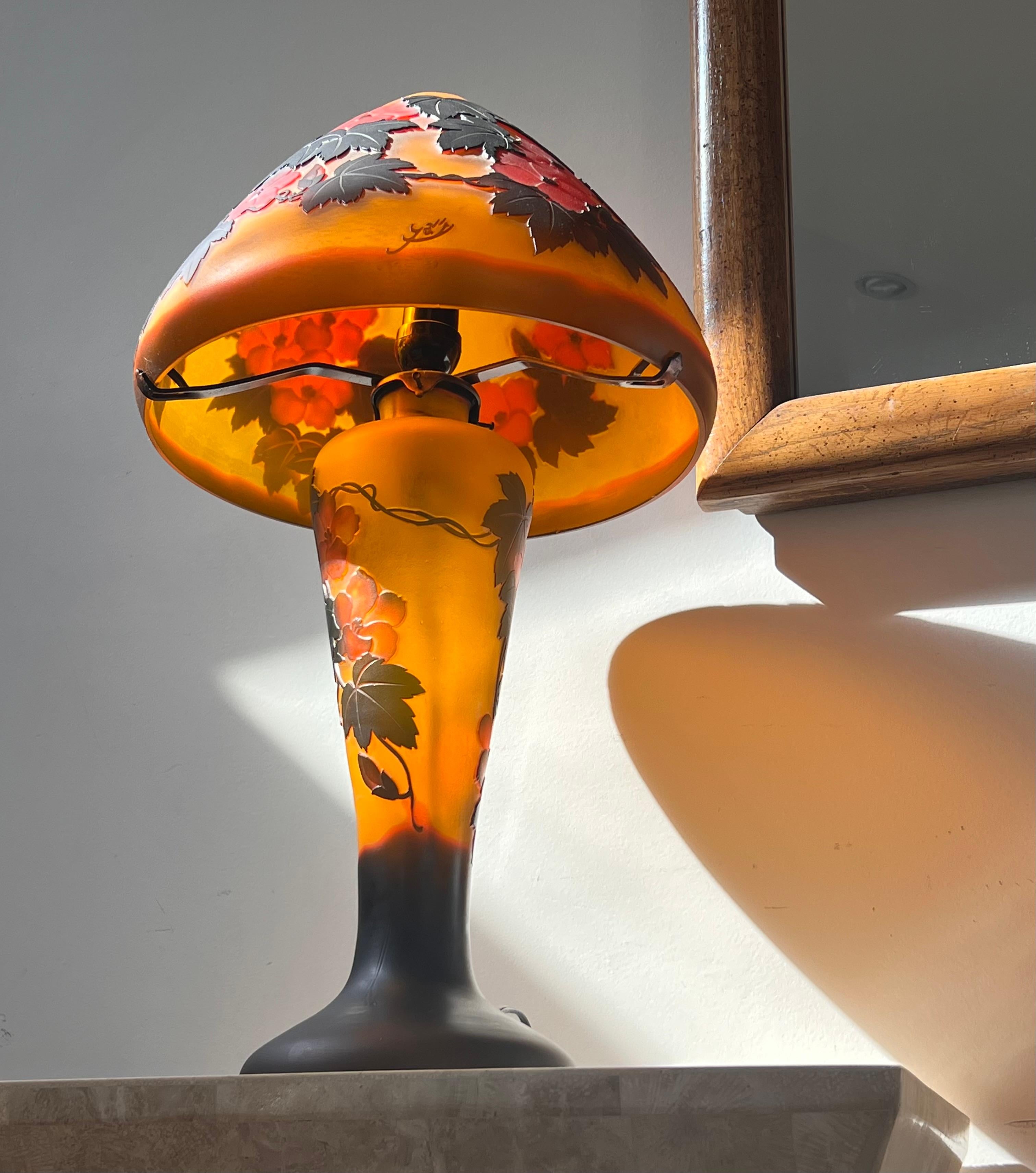 Art Nouveau cameo glass table lamp after Gallé, signed, circa 1975 In Good Condition For Sale In View Park, CA
