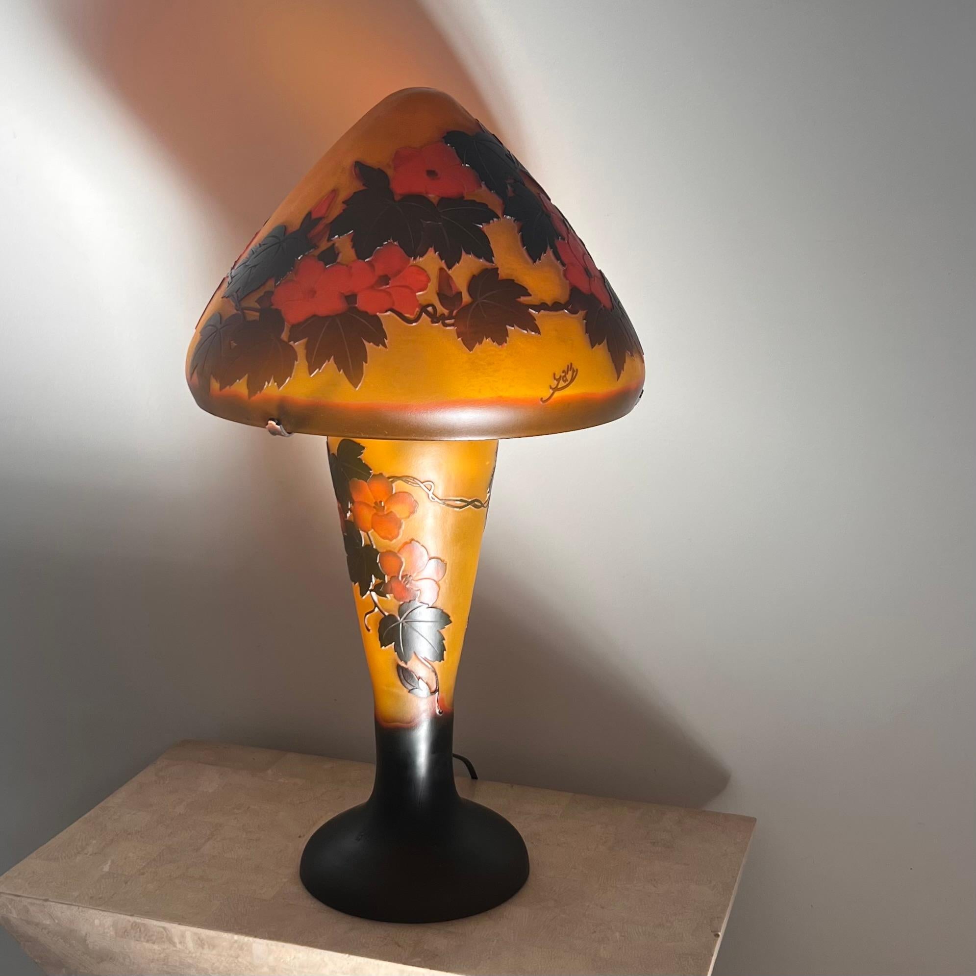 Late 20th Century Art Nouveau cameo glass table lamp after Gallé, signed, circa 1975 For Sale