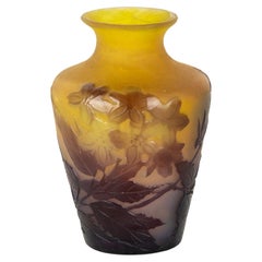 Vase à fleurs en verre camée Art Nouveau, Gallé, années 1900