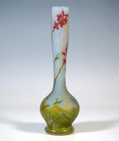 Art Nouveau Cameo Single Vase 'Daphné', Daum Nancy, France, Circa 1910/1915