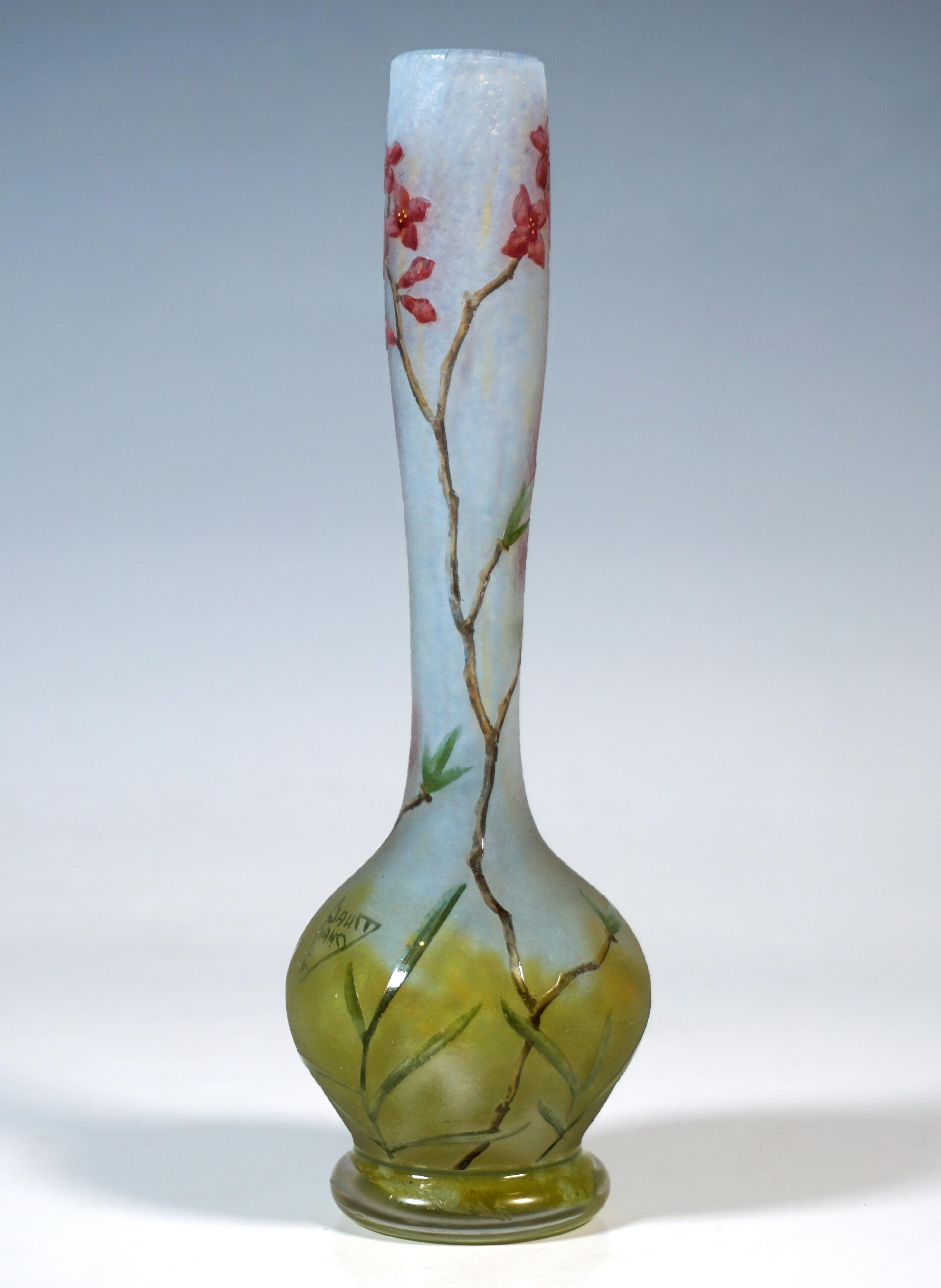 French Art Nouveau Cameo Single Vase 'Daphné', Daum Nancy, France, Circa 1910/1915 For Sale