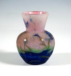 Jugendstil-Kamee-Vase, Bleuets, Kornblumen, Daum Nancy, Frankreich, CIRCA 1910