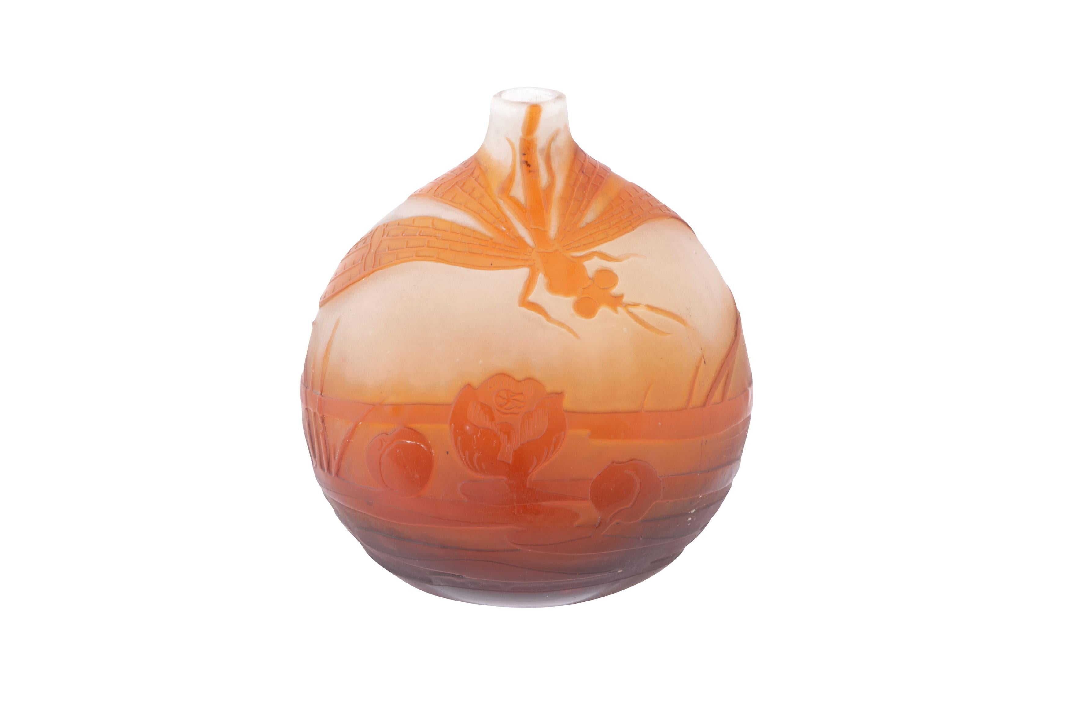 Vaso a cammeo Art Nouveau di Émile Gallé In condizioni buone in vendita a Watford, GB