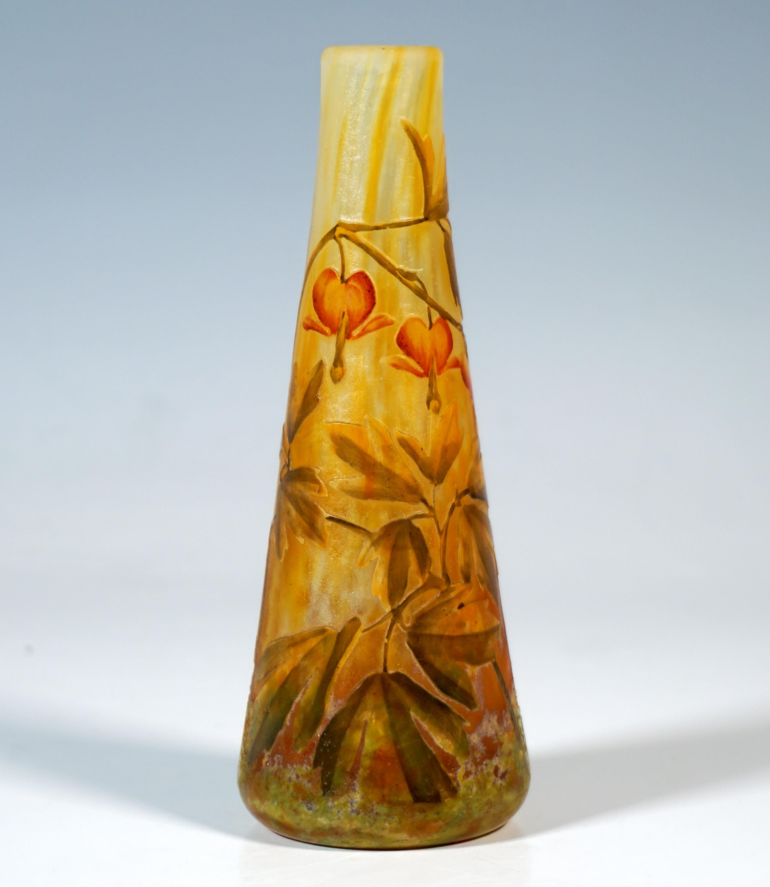 Jugendstil-Kamee-Vase 'Coers En Larmes', Daum Nancy, Frankreich, ca. 1900/1905 (Art nouveau) im Angebot