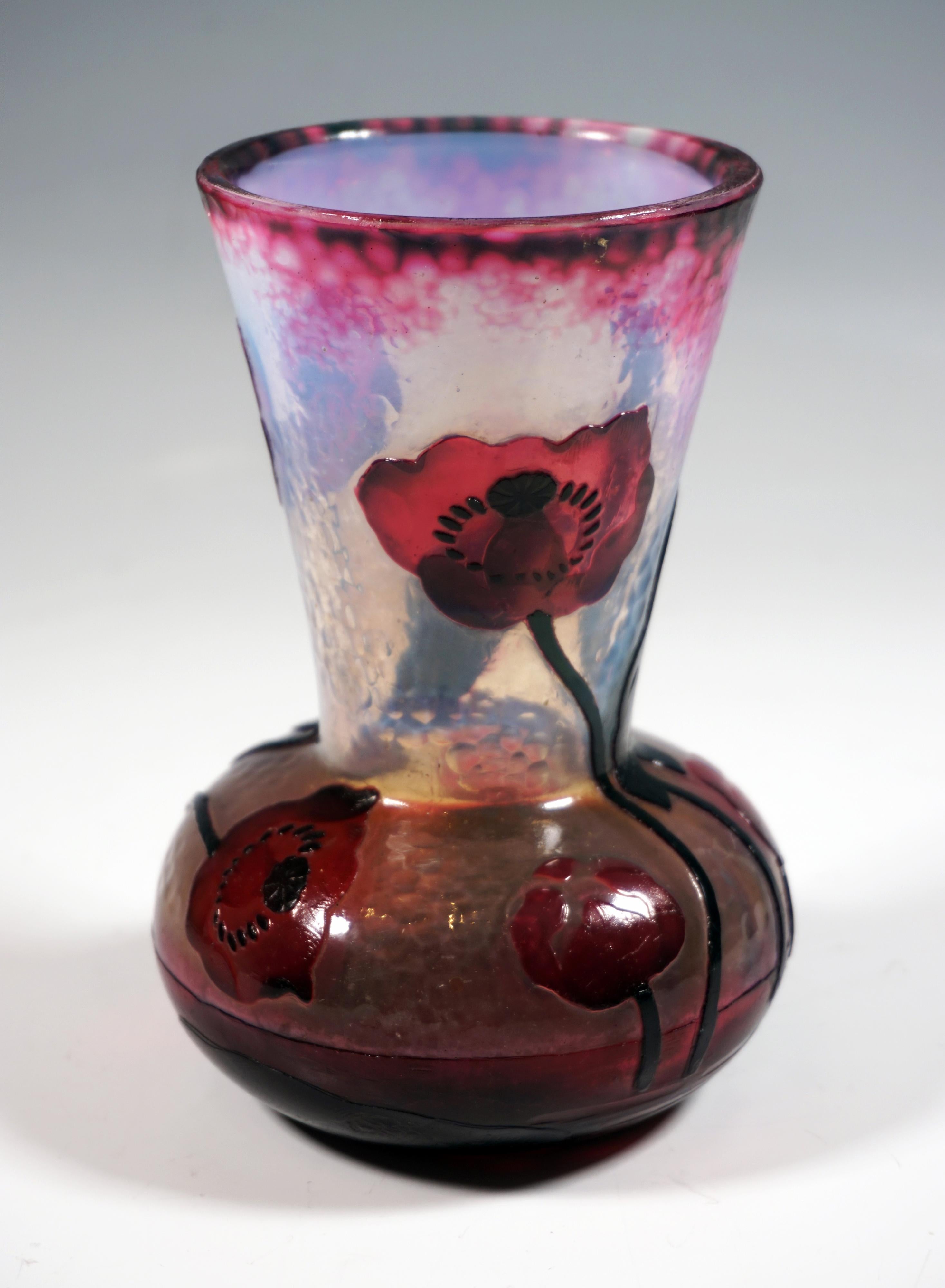 Jugendstil-Kamee-Vase „Coquelicot“ aus Korn mit Mohnblumen-Dekor, Daum Nancy, Frankreich, 1895 im Zustand „Gut“ im Angebot in Vienna, AT