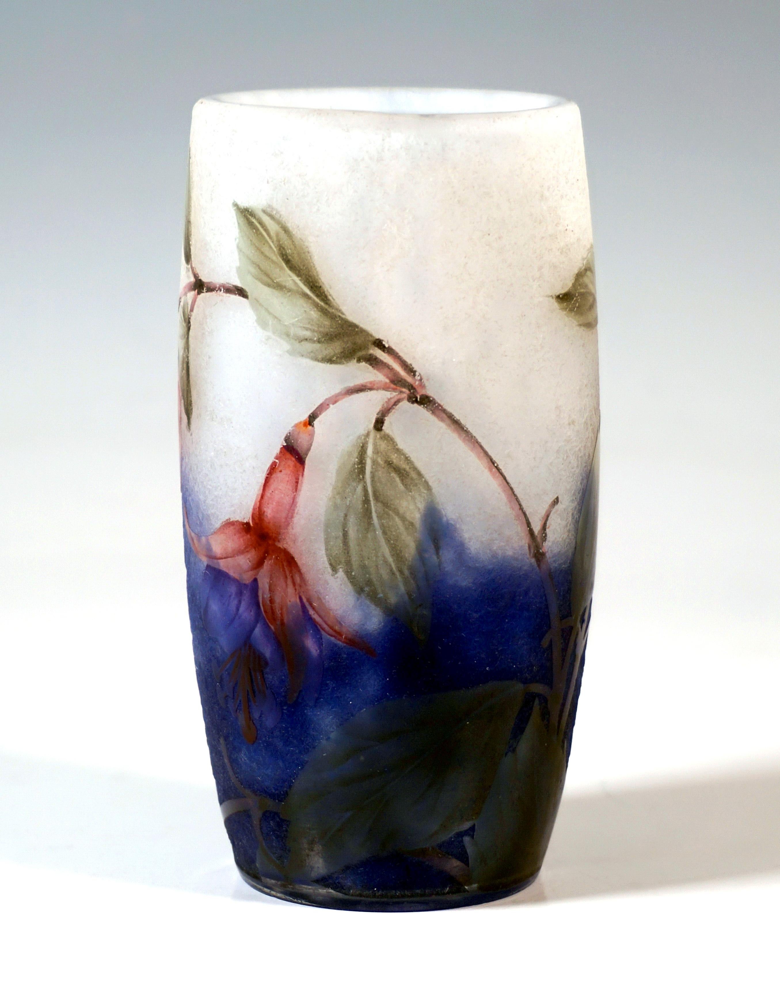 Jugendstil-Kamee-Vase 'Fuchsia', Daum Nancy, Frankreich, CIRCA 1910 (Art nouveau) im Angebot