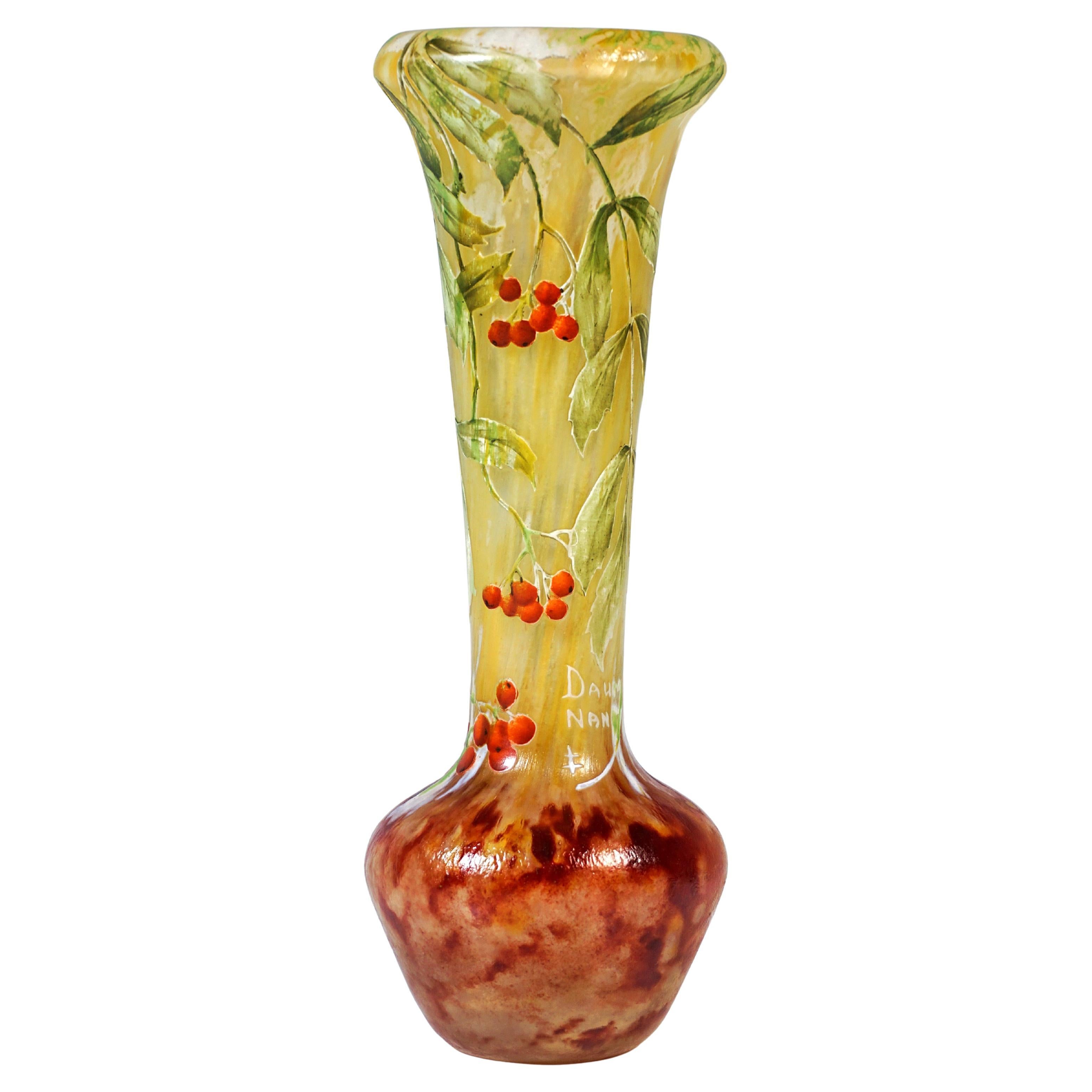 Art Nouveau Cameo Vase 'Sorbier Des Oiseaux', Daum Nancy, France, Ca. 1900/1905