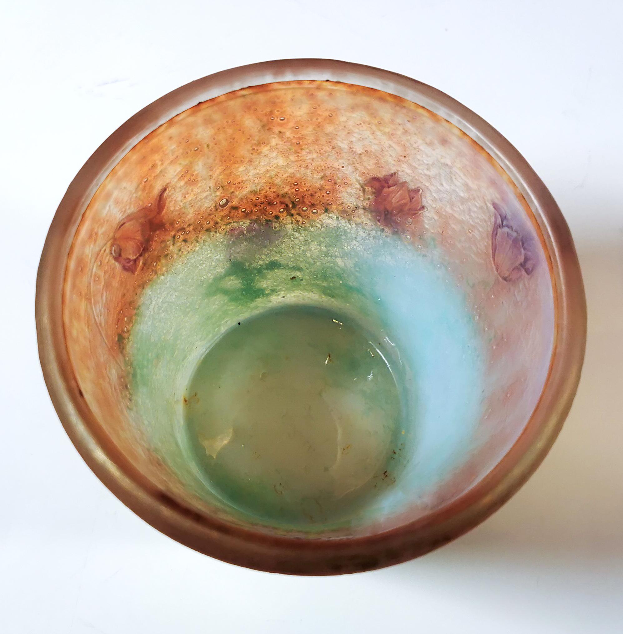 Late 19th Century Art Nouveau Cameo Vase 'Tulipes', Daum Frères, Nancy, France, Circa 1890/1895 For Sale