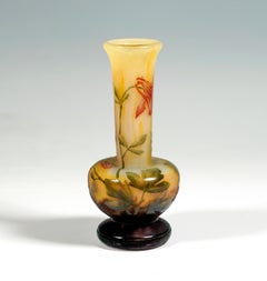 Art Nouveau Cameo Vase with Columbine Decor, Daum Nancy, France, ca 1910