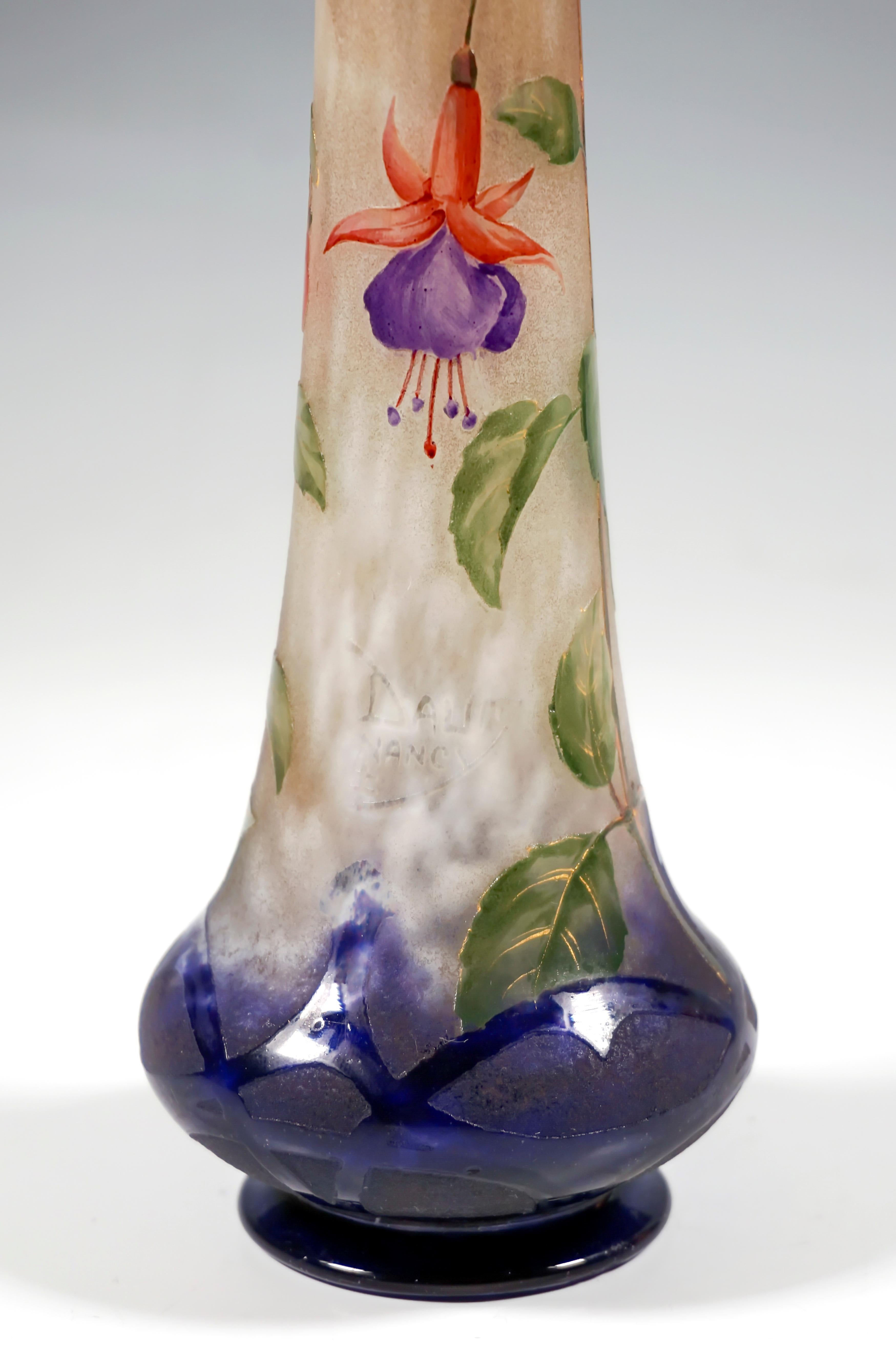 Early 20th Century Art Nouveau Cameo Vase with Fuchsia Decor, Daum Nancy, France, Ca 1900