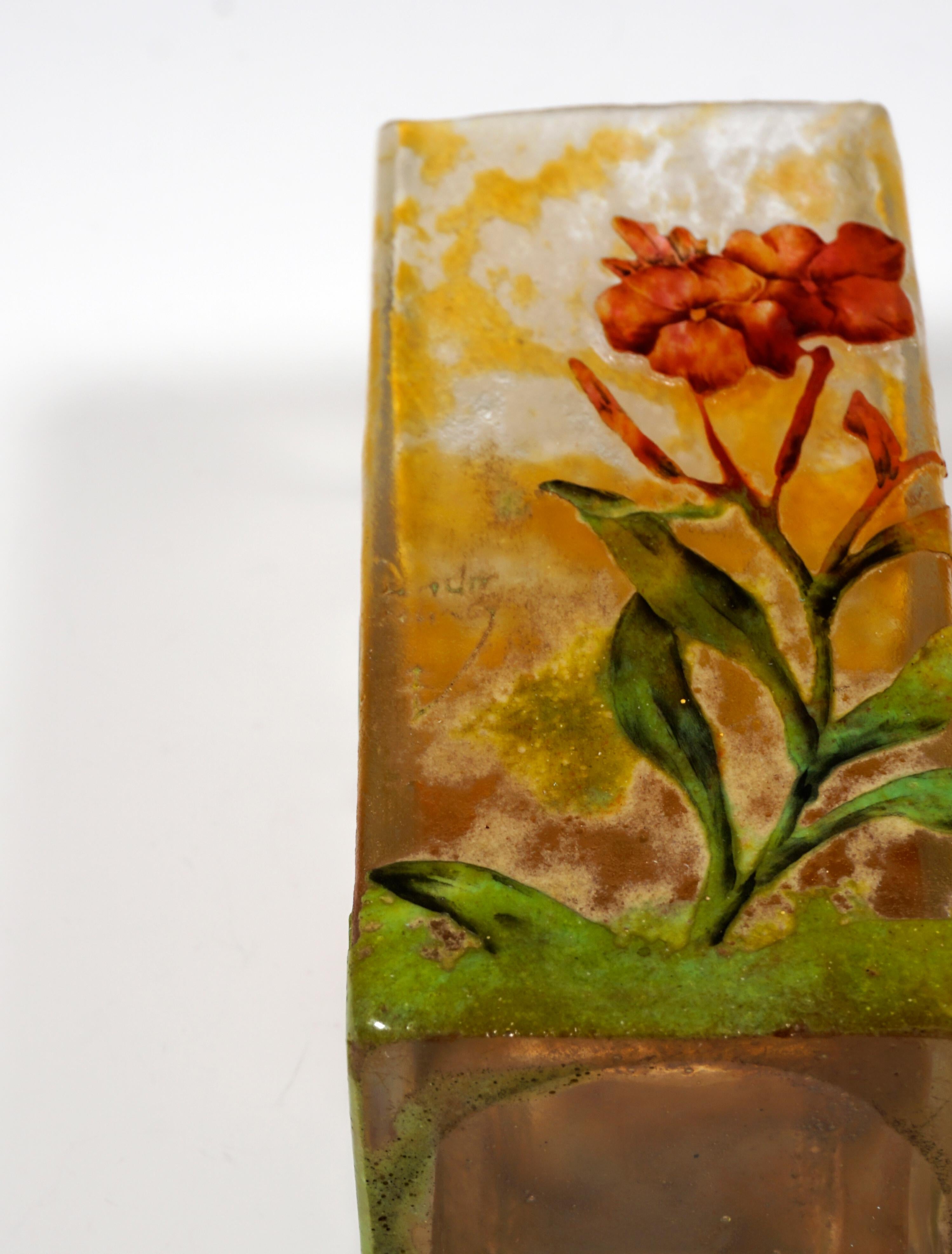 Art Nouveau Cameo Vase with Red Flowers Decor, Daum Nancy, France, 1900/05 In Good Condition In Vienna, AT