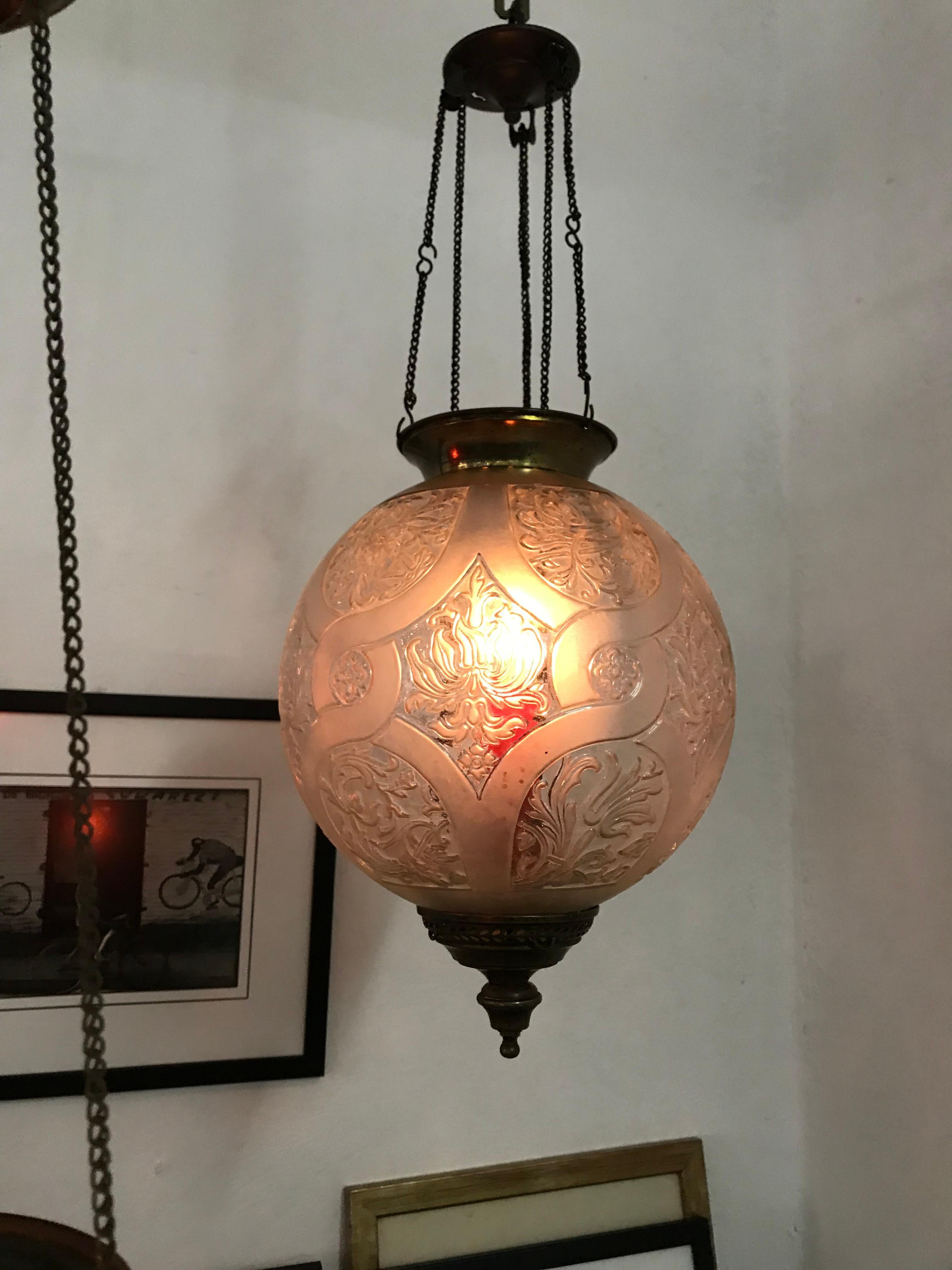 Lanterna in vetro di Baccarat, Francia, fine Ottocento o inizio Novecento, firmata in vita 