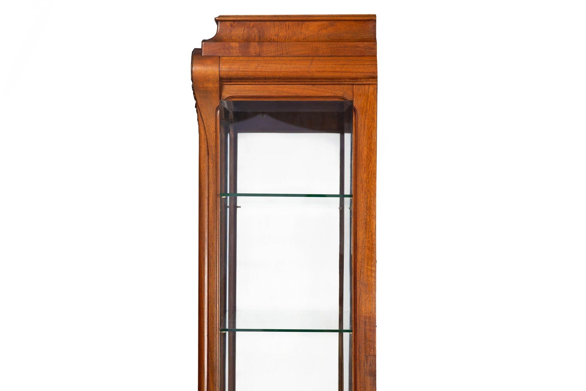Art Nouveau Carved and Burl Walnut Display Cabinet circa 1900 For Sale 5